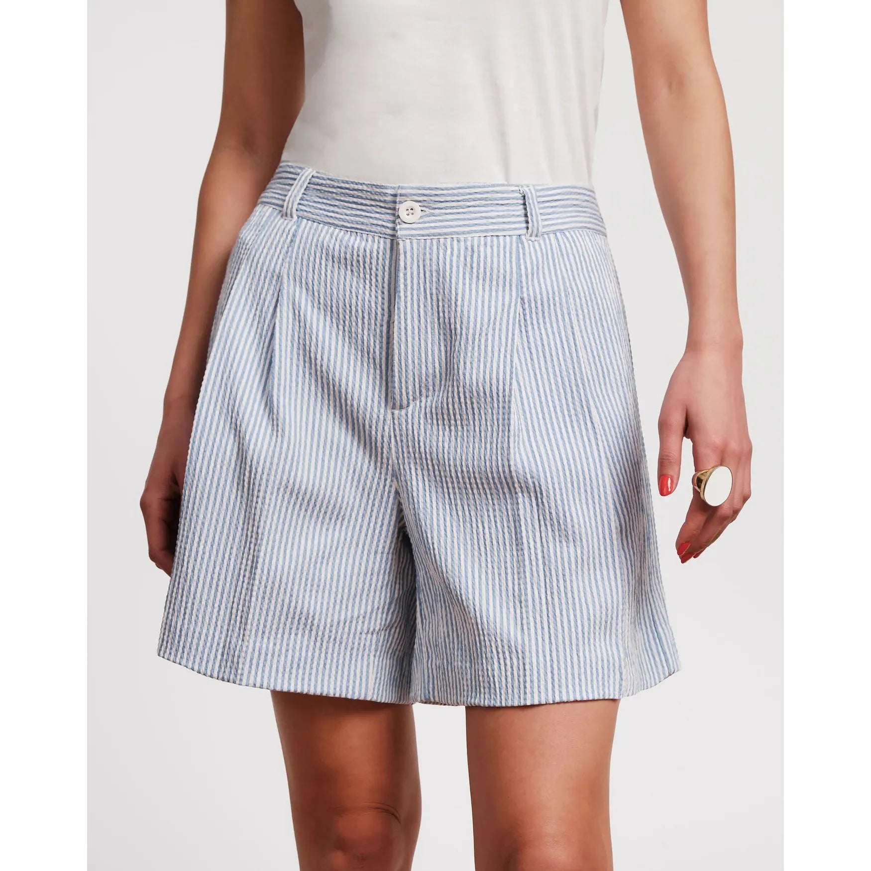 Light Gray Benny Short Stripe Seersucker Light Blue/White