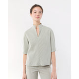 Antique White Violetta Top Olive Small Bengal Stripe Stretch Seersucker