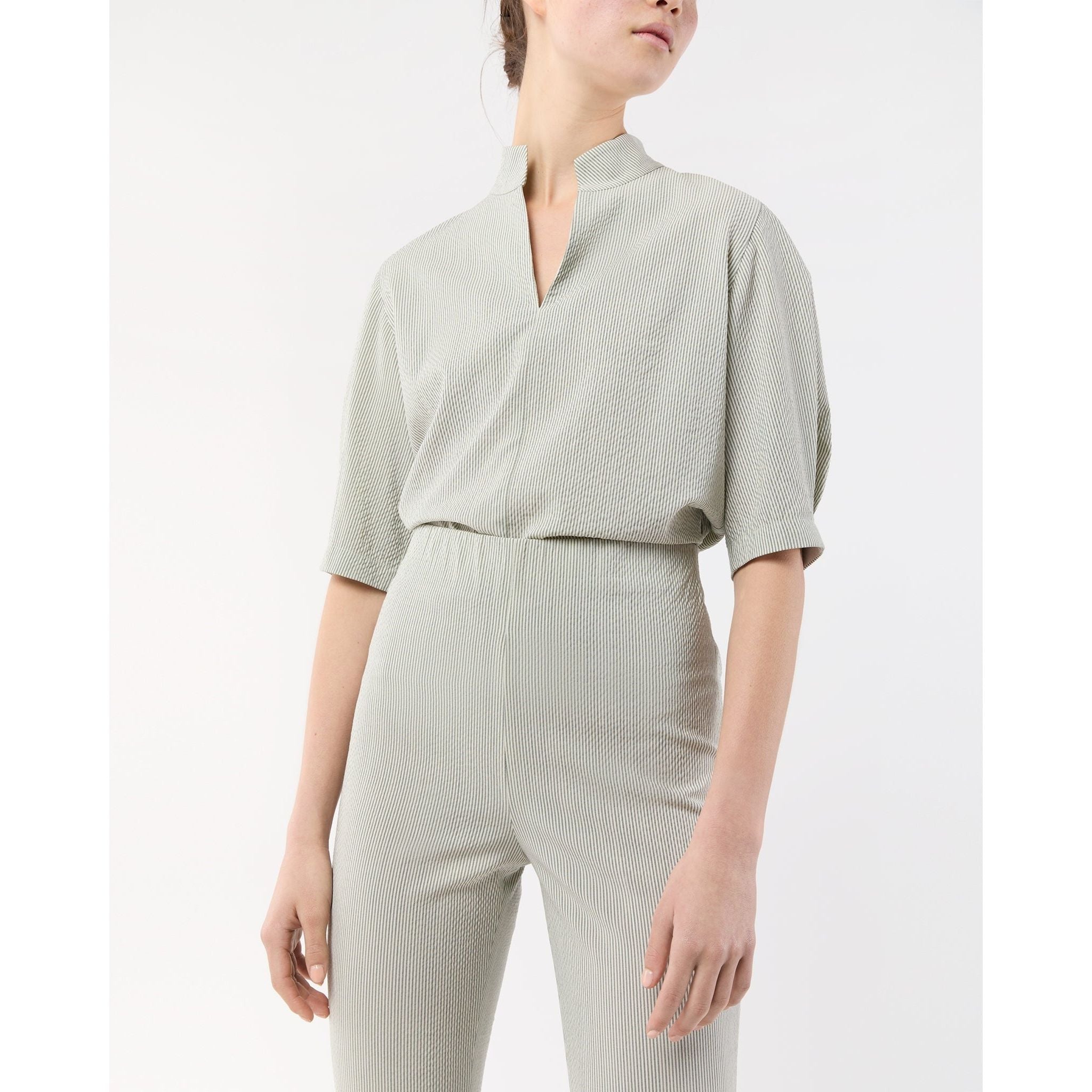Antique White Fayette Flare Cropped Pant Olive Small Bengal Stripe Stretch Seersucker