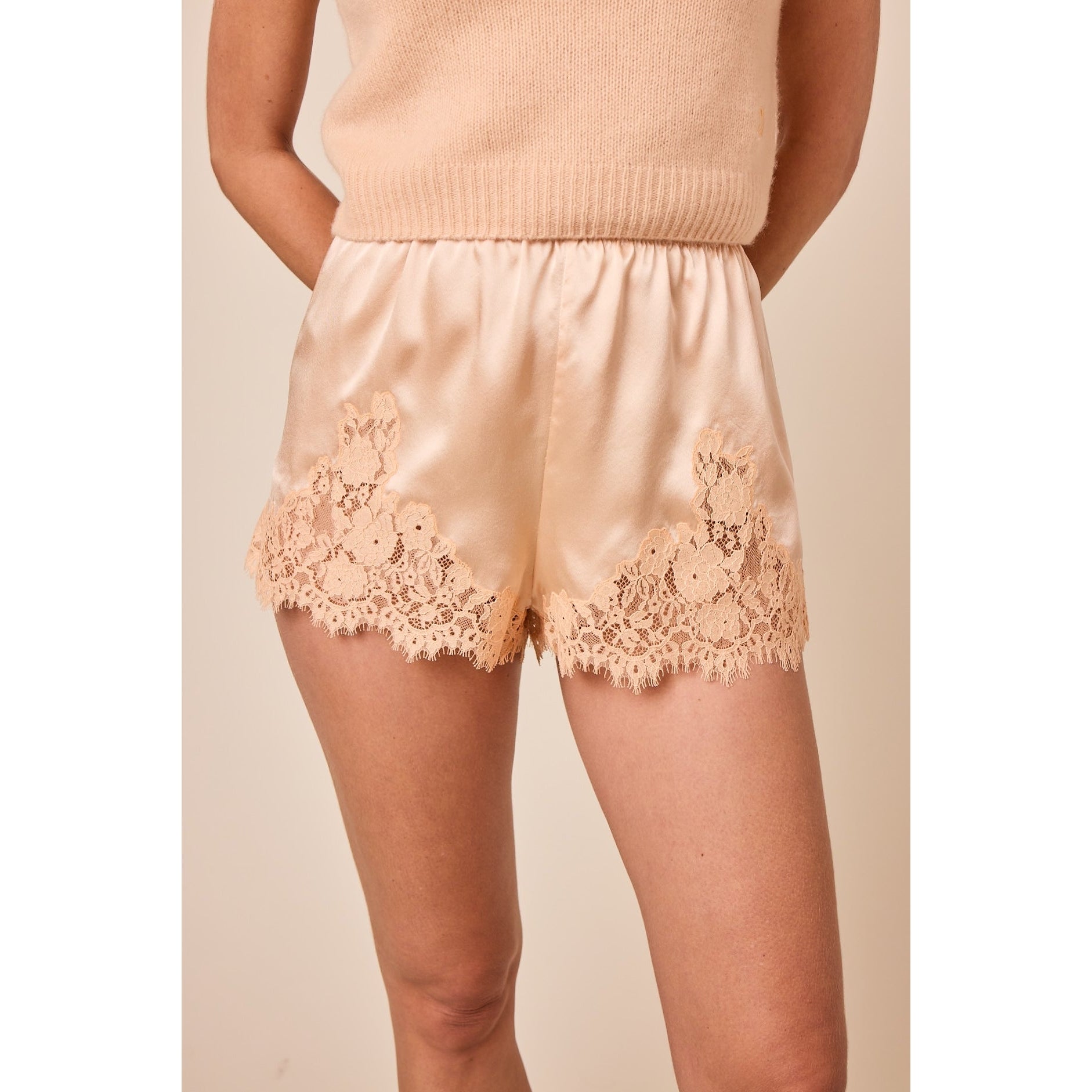 IONA SHORT Dôen (shopdoen.com)