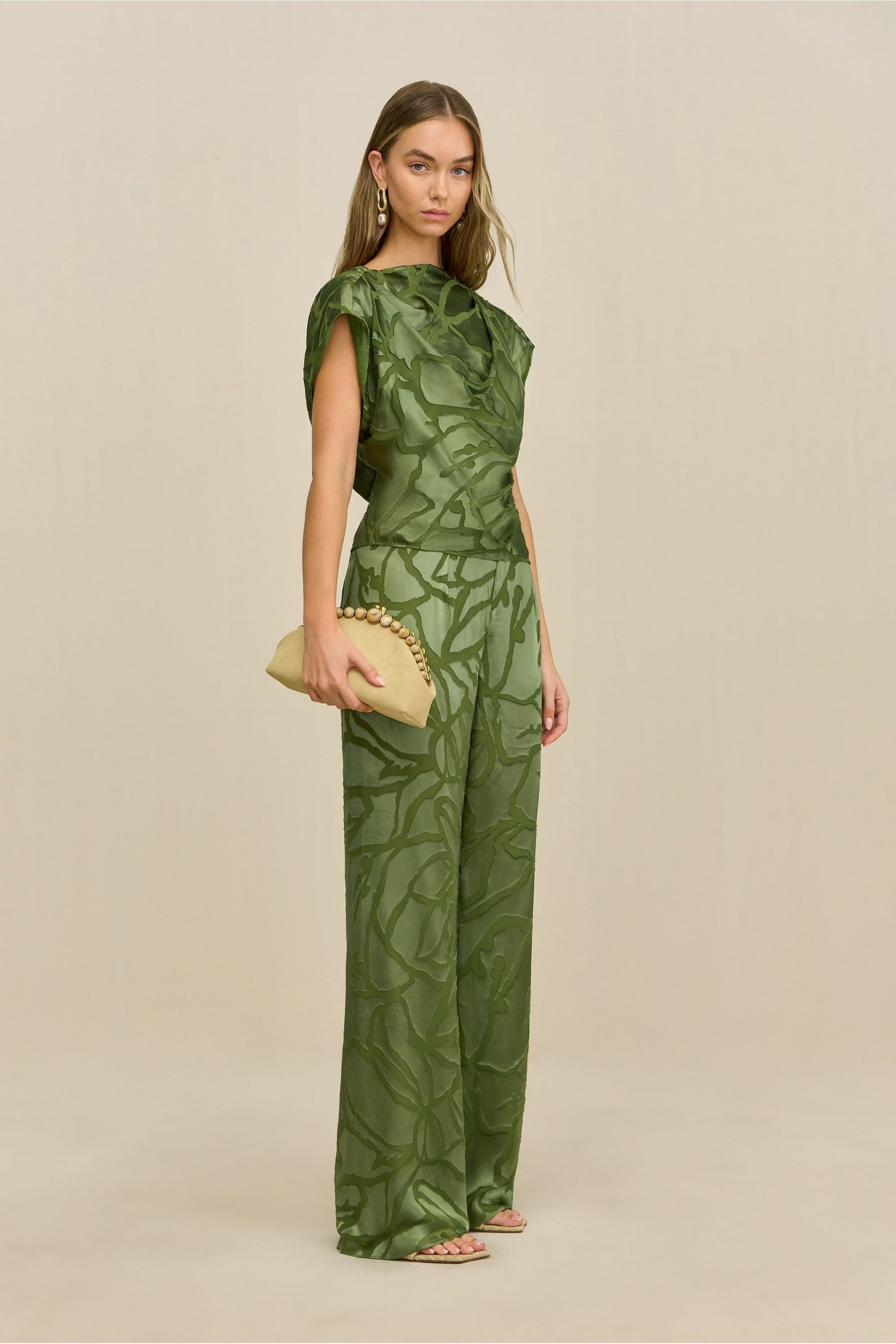 SARA PANT Cult Gaia