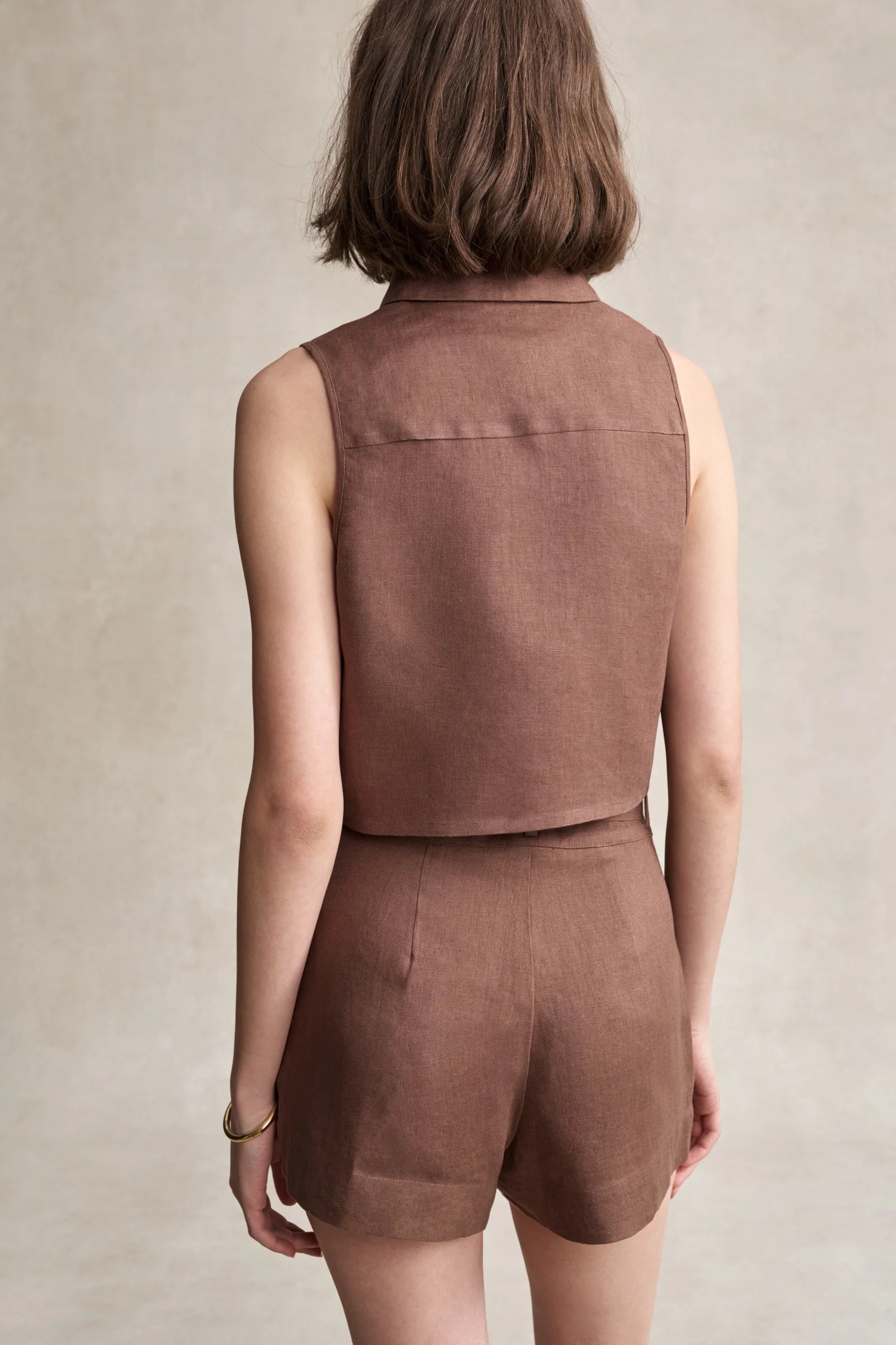 Zinna Short HEVRON