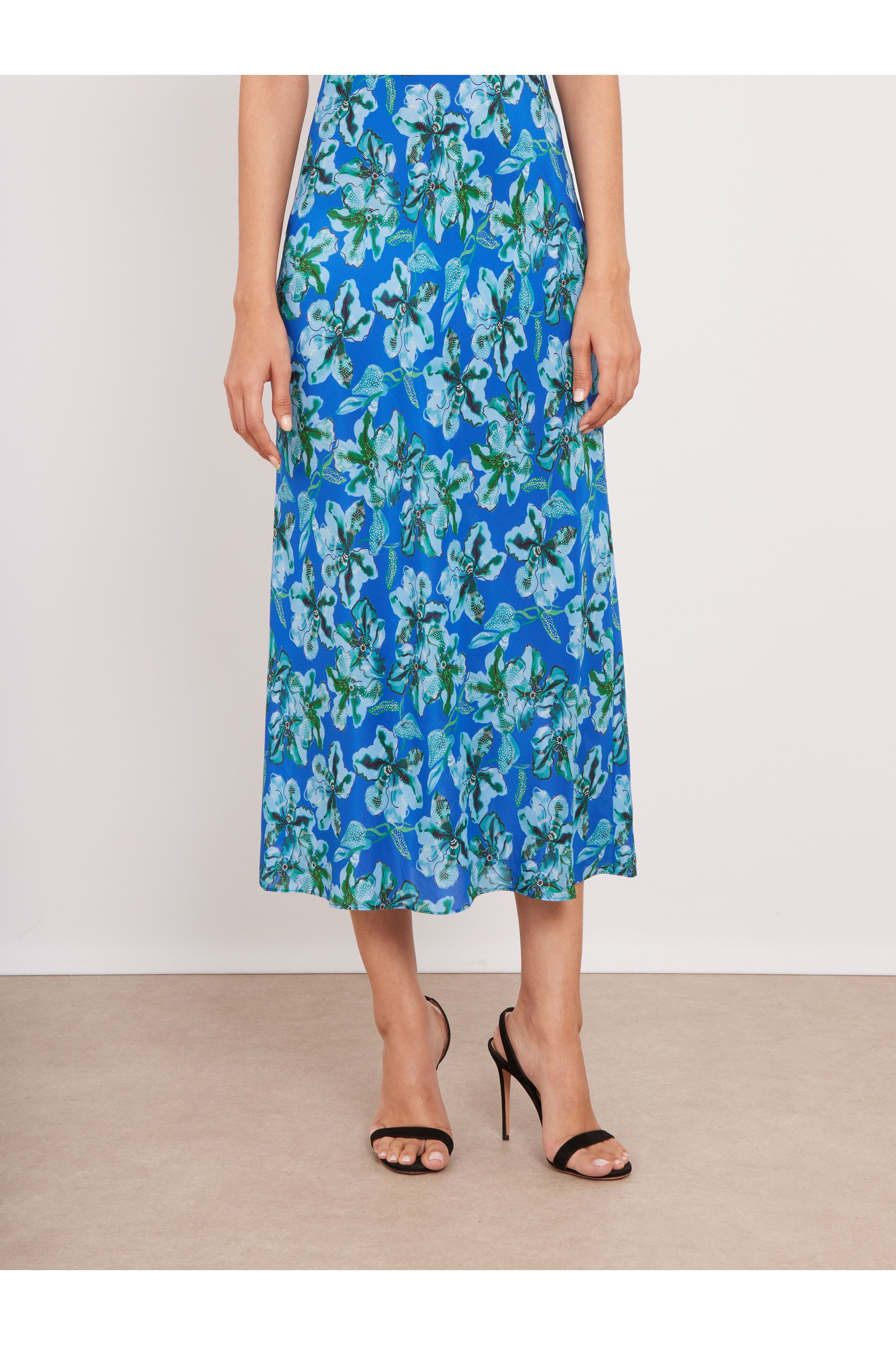 NORA DRESS 11331 SALONI