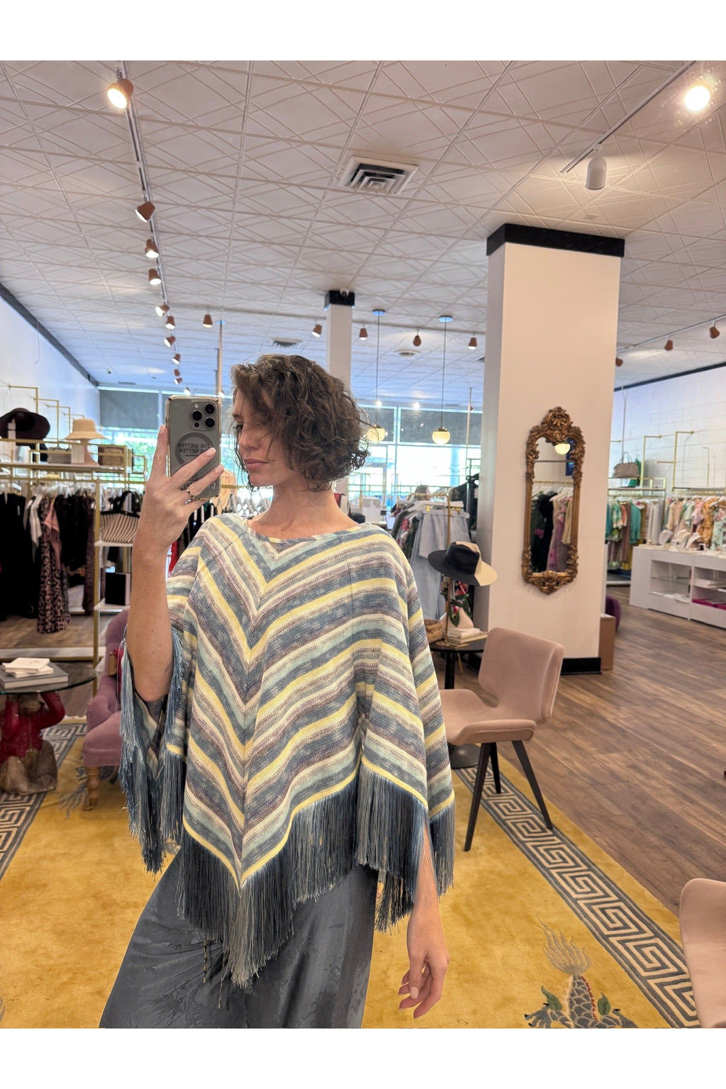 Poncho Fringe Anna Sui
