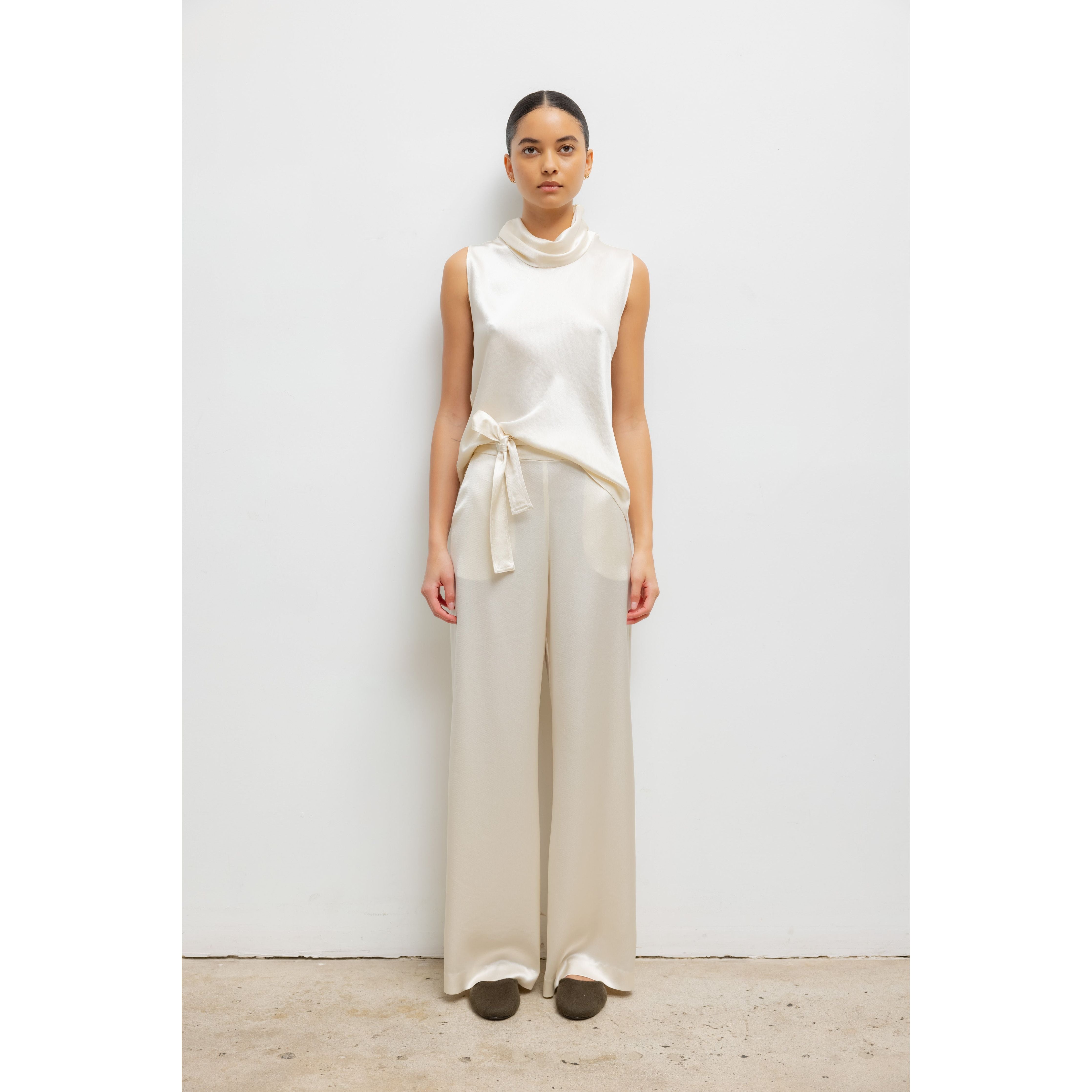 BARB SLEEVELESS COWL NECK