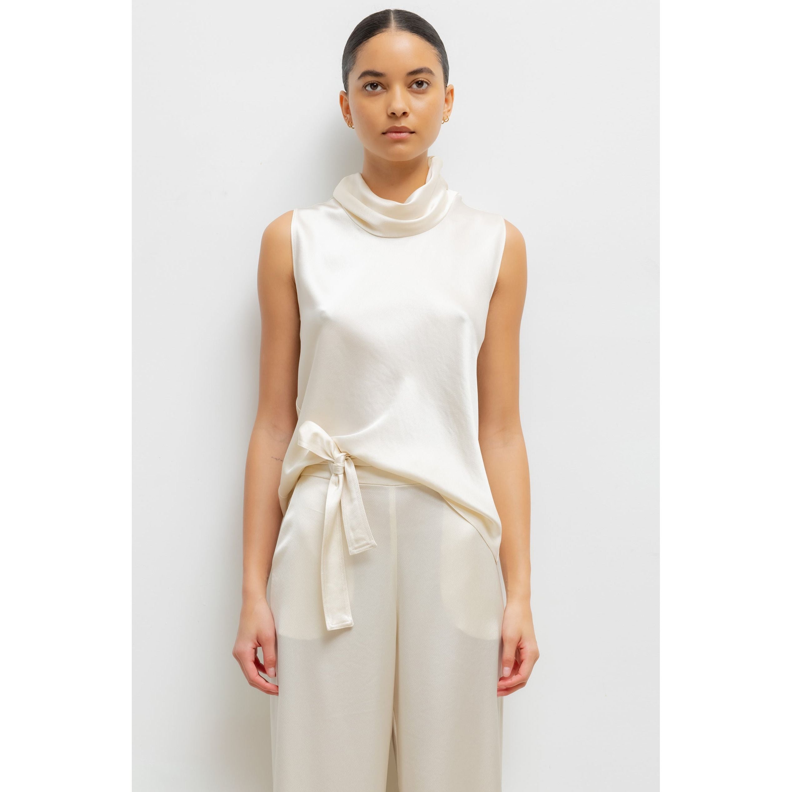 BARB SLEEVELESS COWL NECK