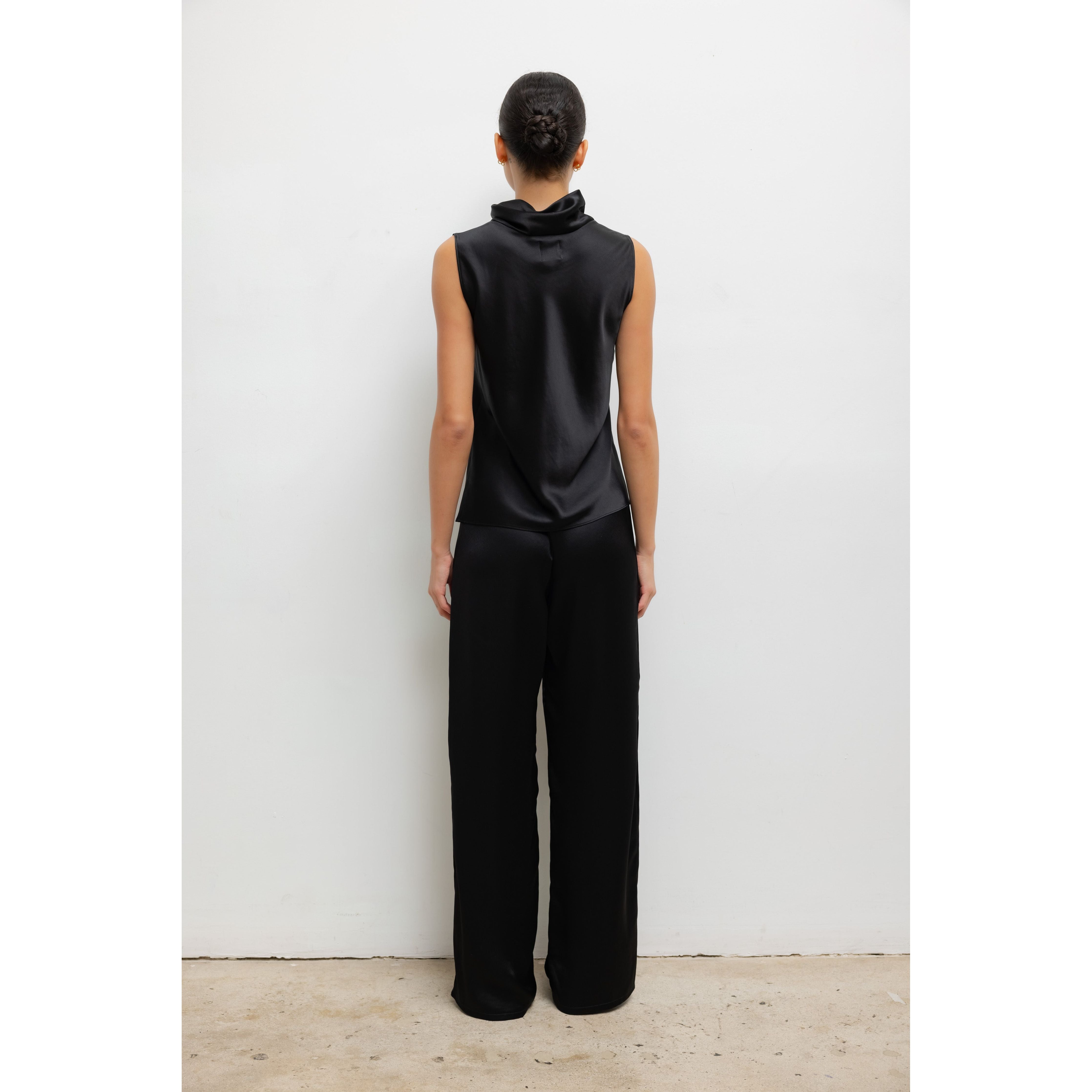 BARB SLEEVELESS COWL NECK