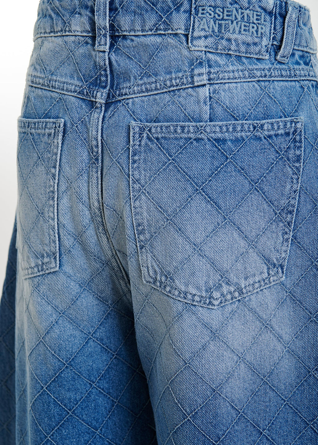 KATSU BARREL LEG JEANS ESSENTIEL ANTWERP