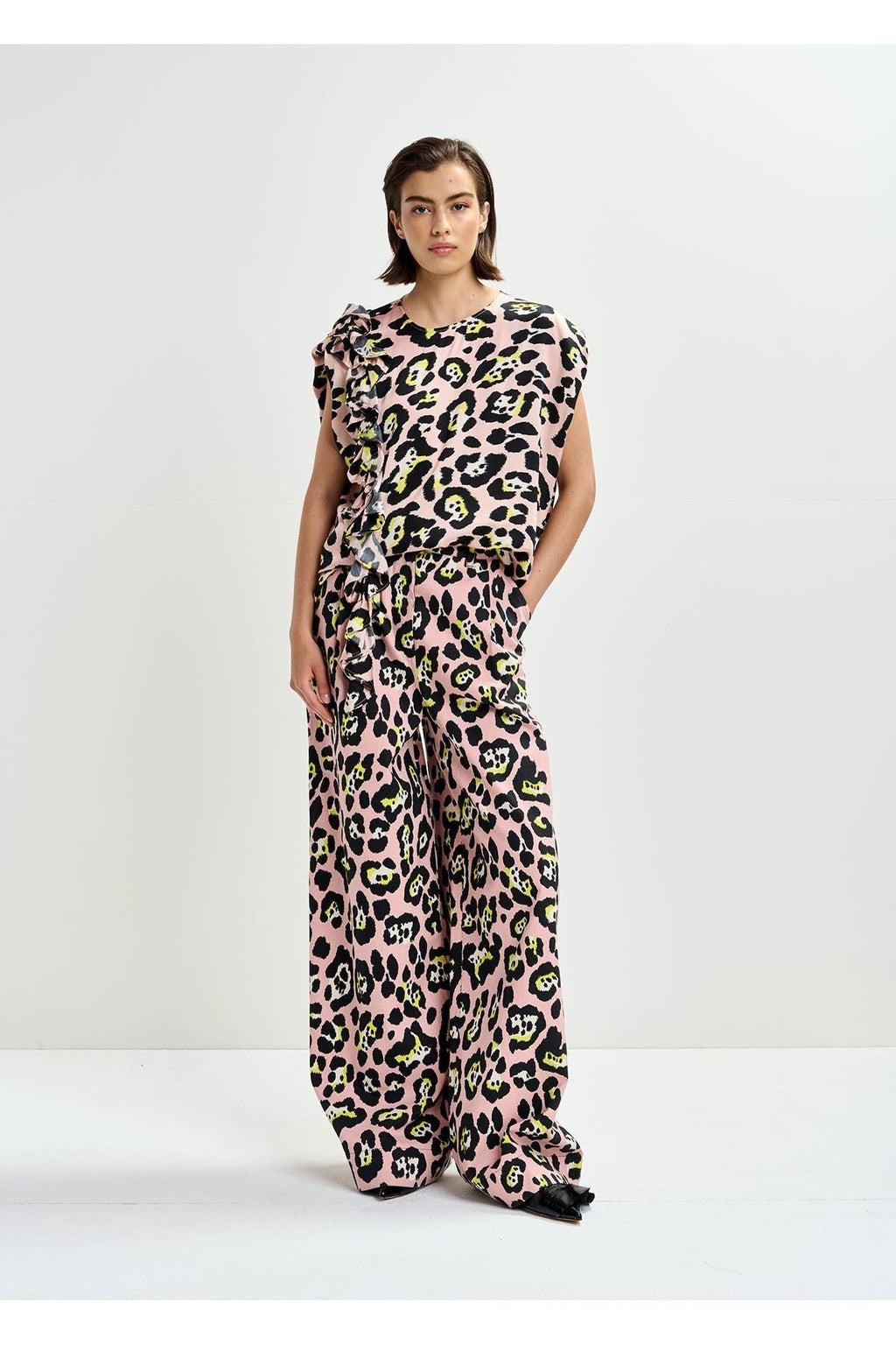 Jenesis wide leg pants ESSENTIEL ANTWERP