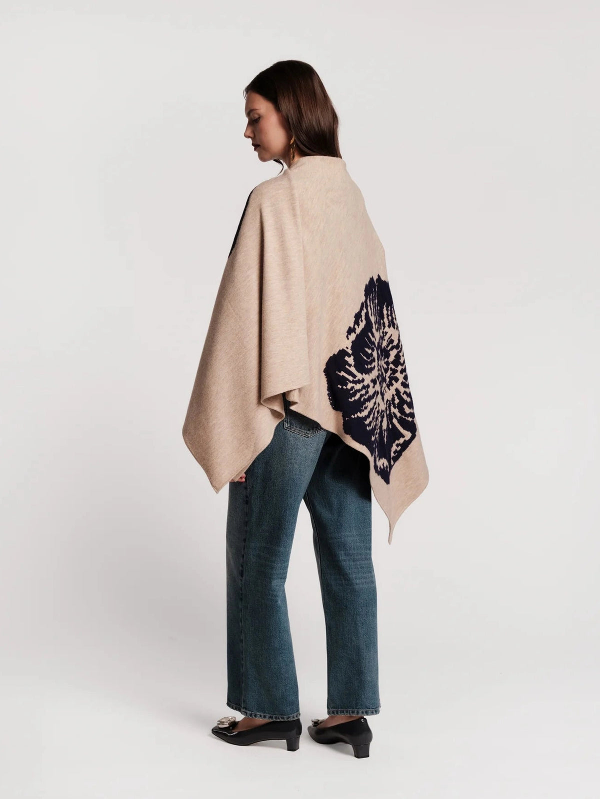 Ginny Wrap Carefree Chrysanthemum Jacquard Frances Valentine
