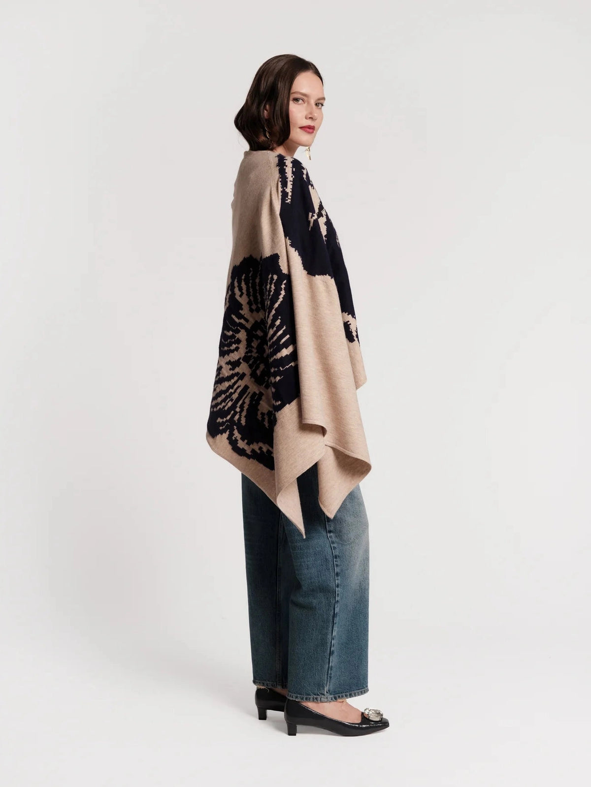 Ginny Wrap Carefree Chrysanthemum Jacquard Frances Valentine
