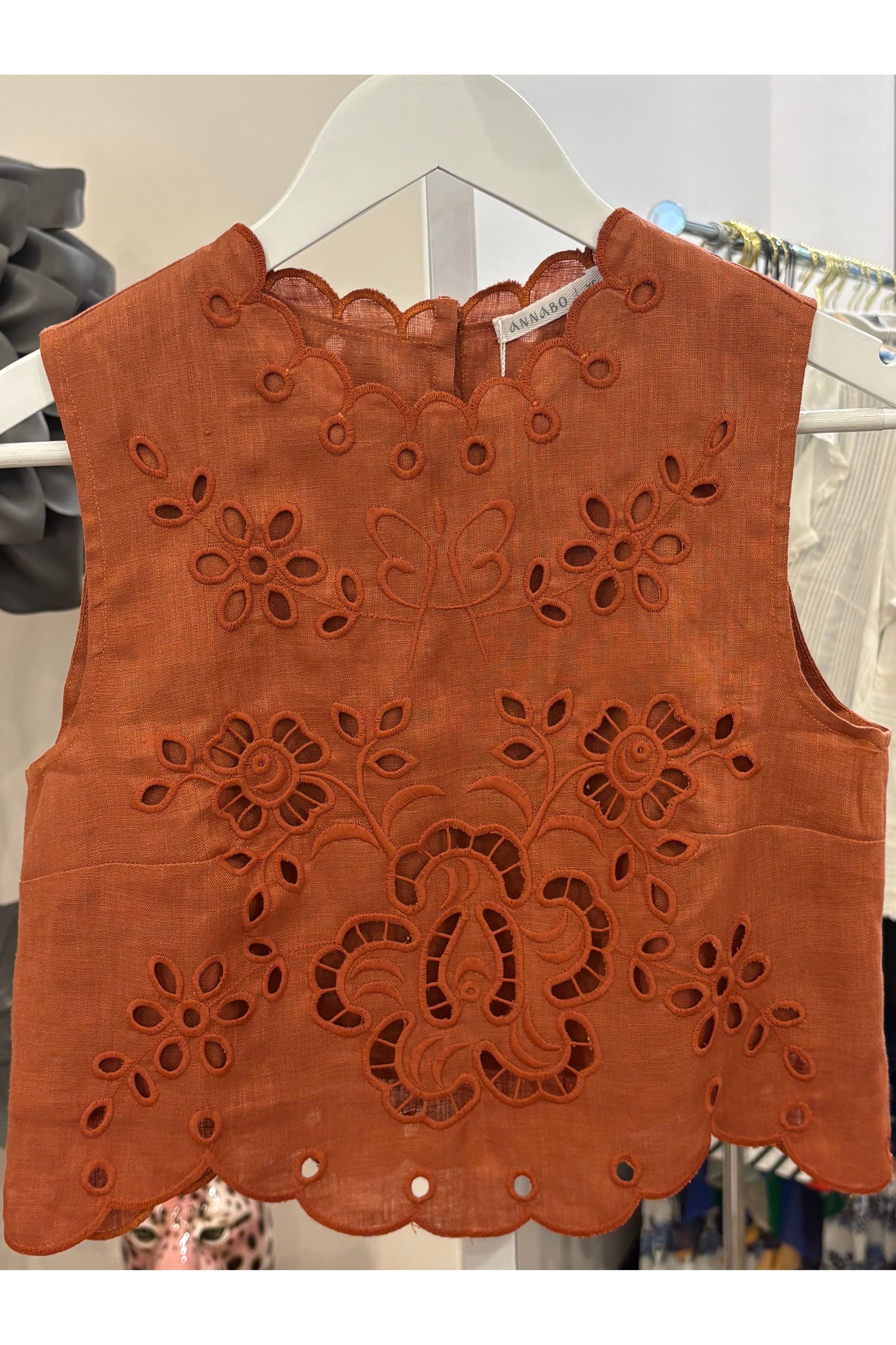 Eyelet Crop Top Annabo