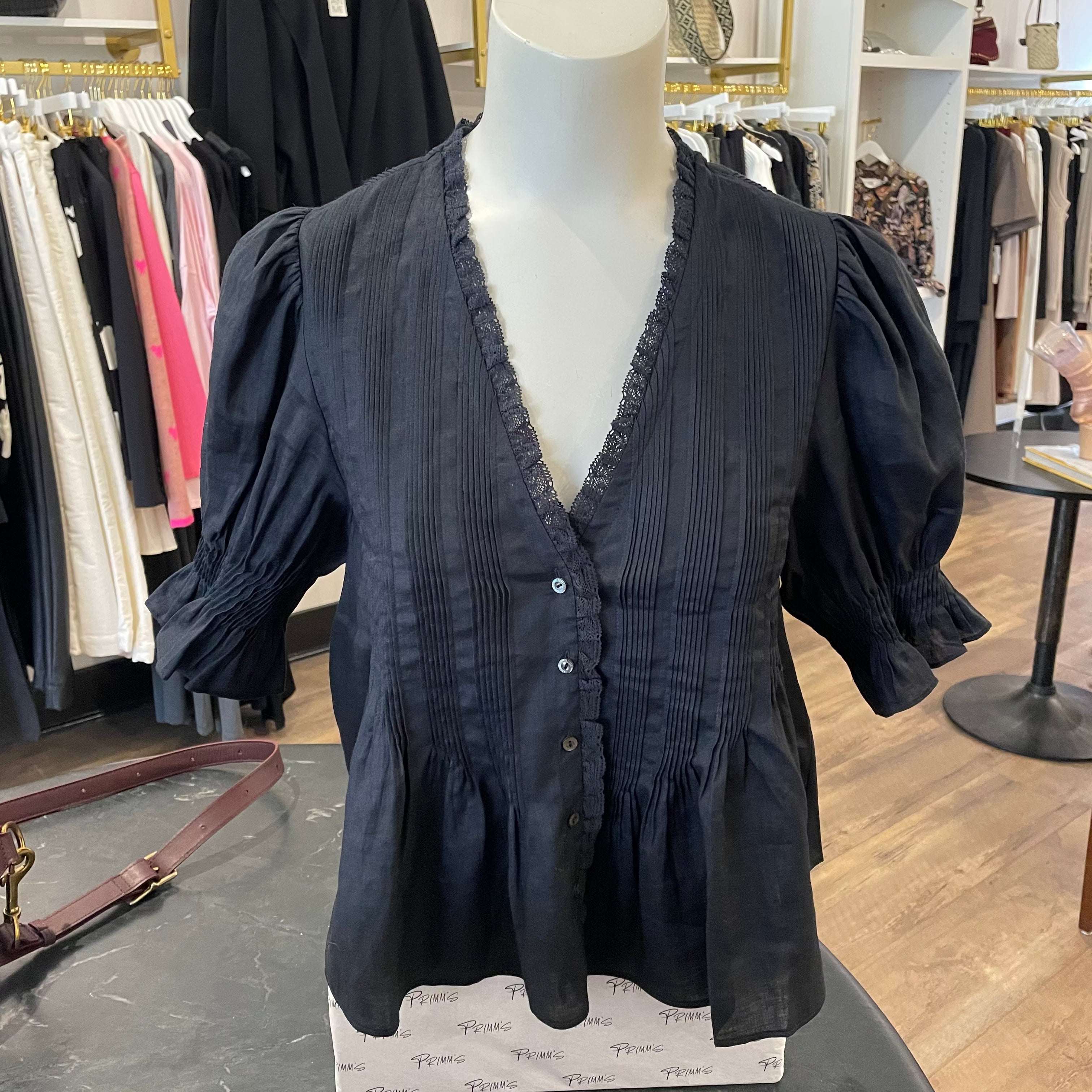 KARLIE TOP Black Dôen