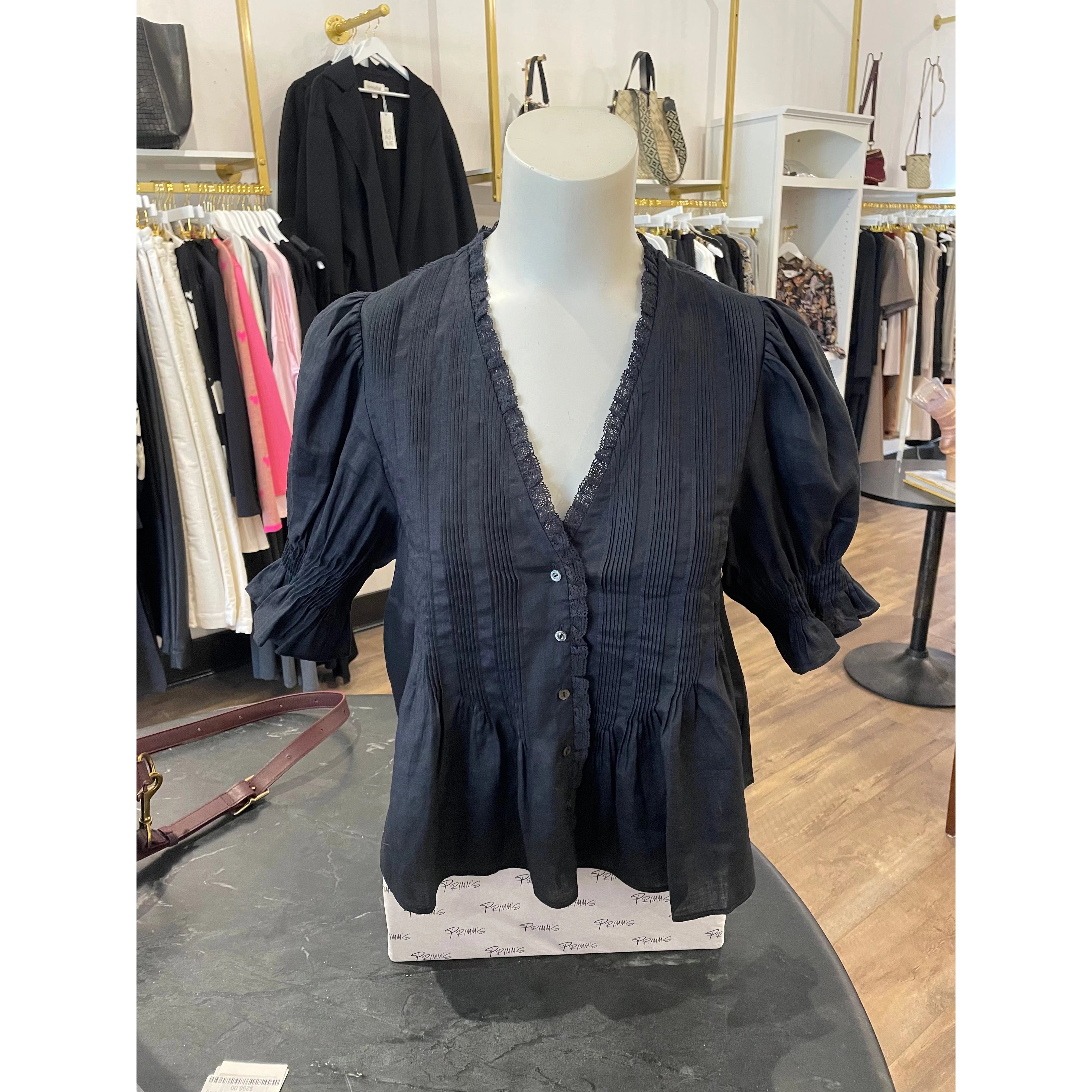 KARLIE TOP Black Dôen