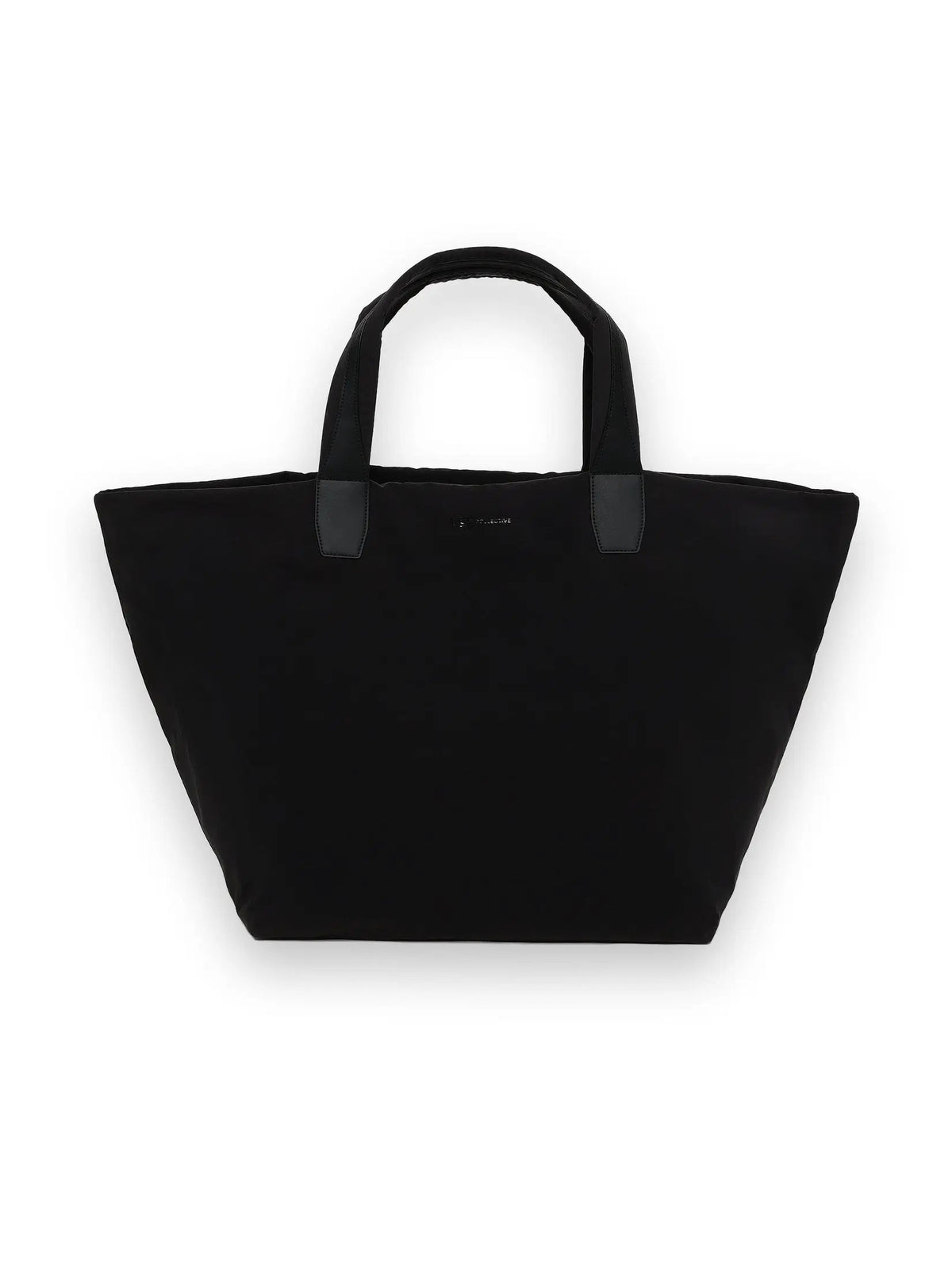 Essence Weekender in Black by VEE COLLECTIVE x Tomorrow