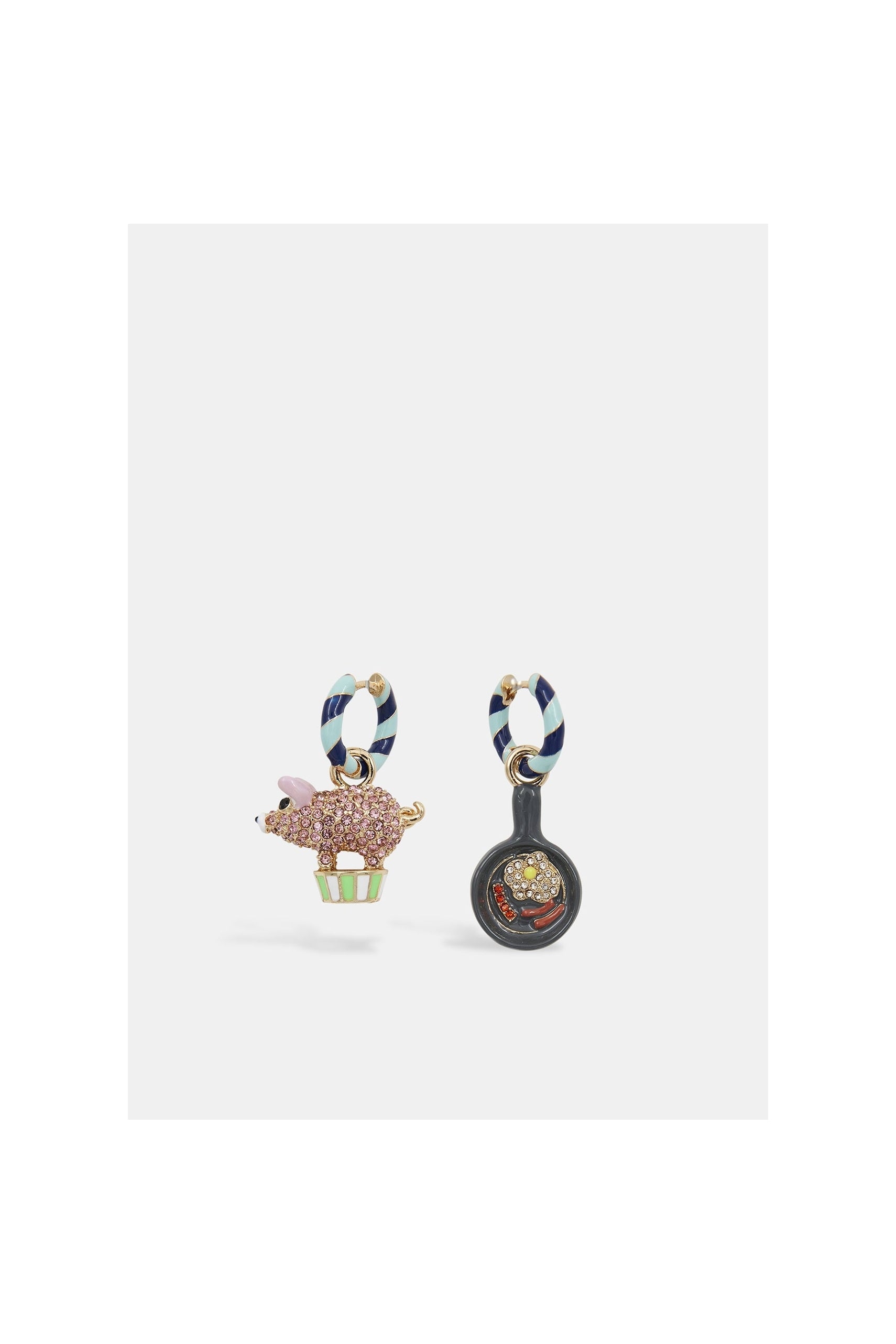 JUBBY EARRINGS WITH CHARMS ESSENTIEL ANTWERP