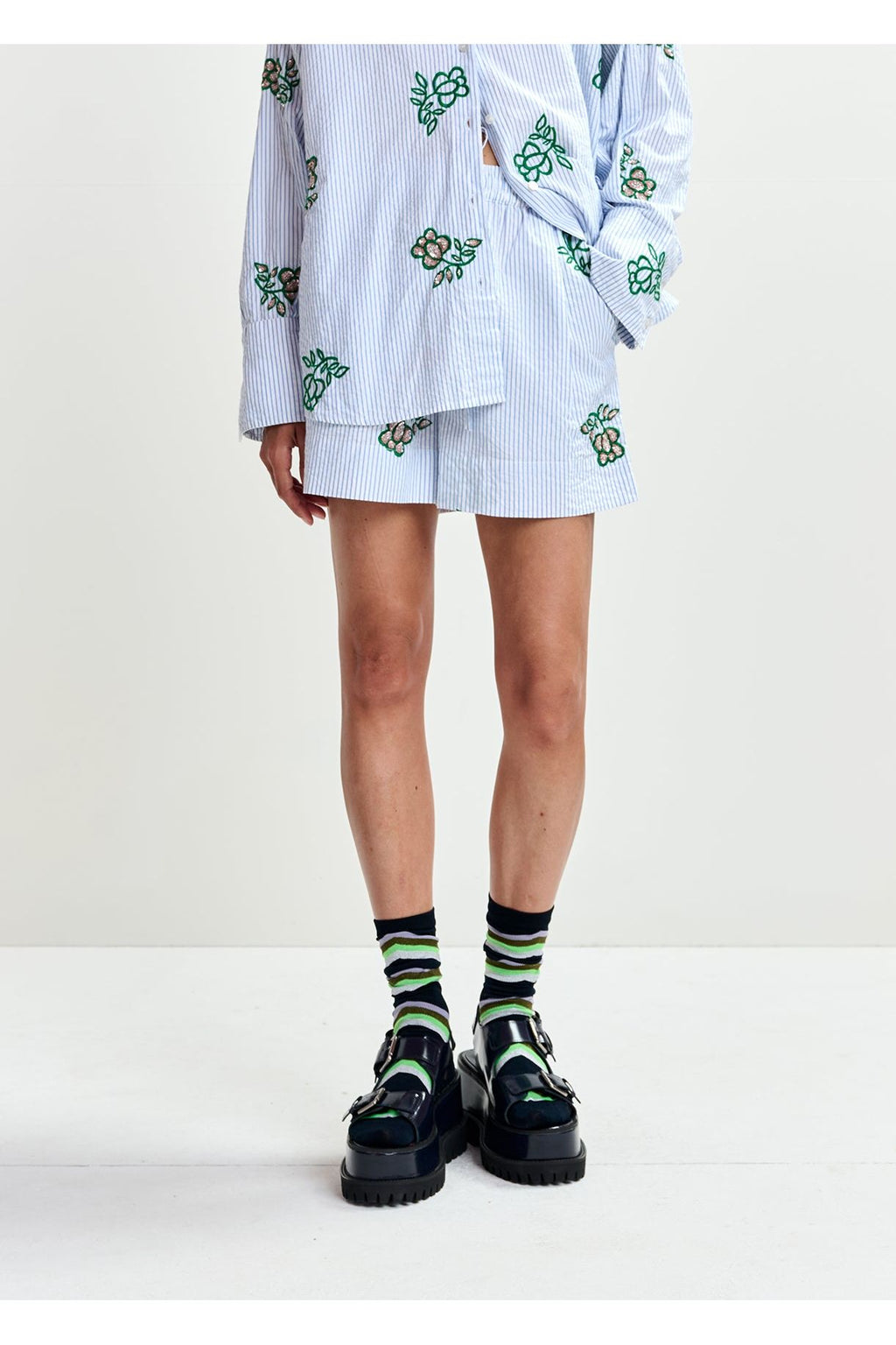 JUSTE EMBROIDERED MINI SHORTS ESSENTIEL ANTWERP