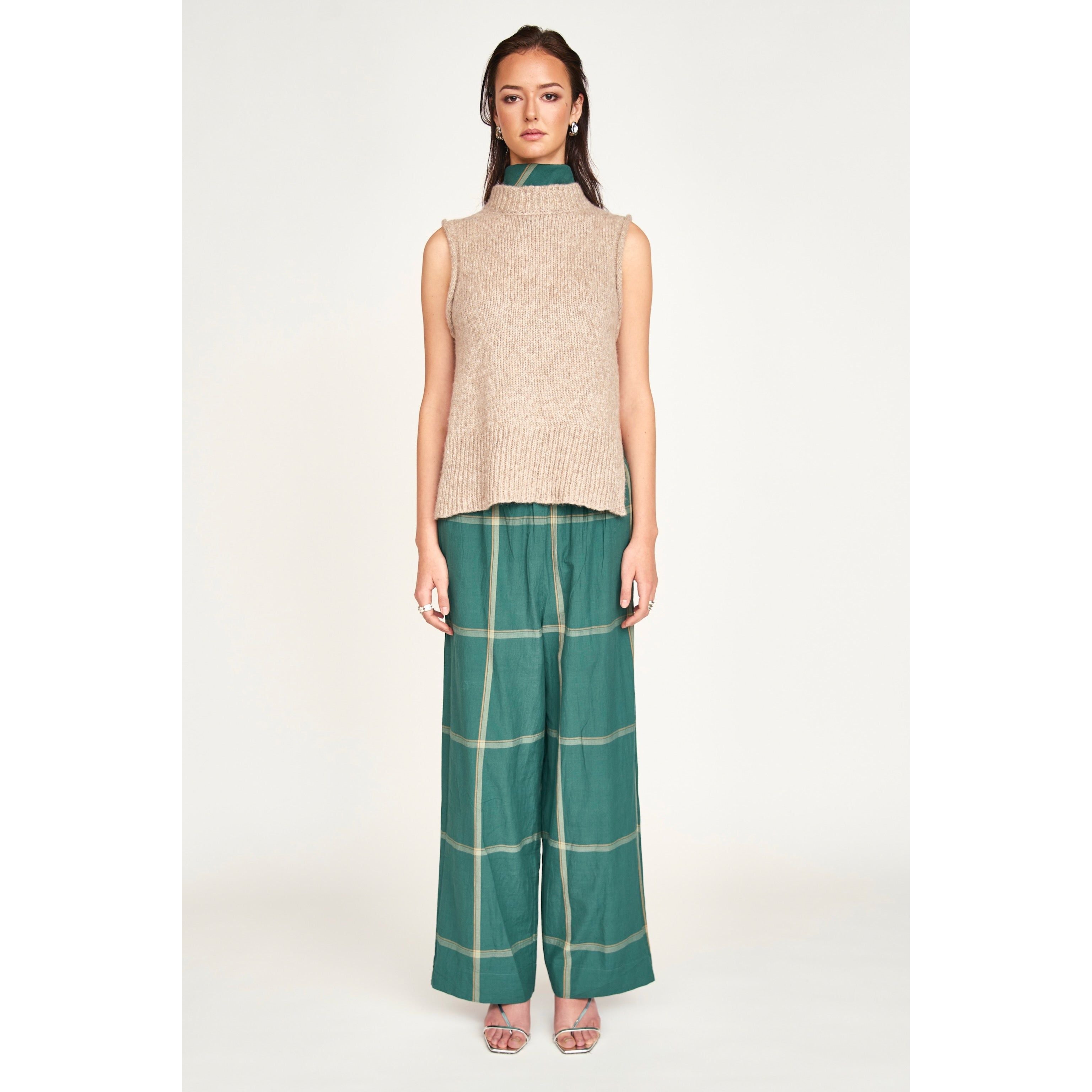 Aspen Open Side Vest in Camel (AW25)