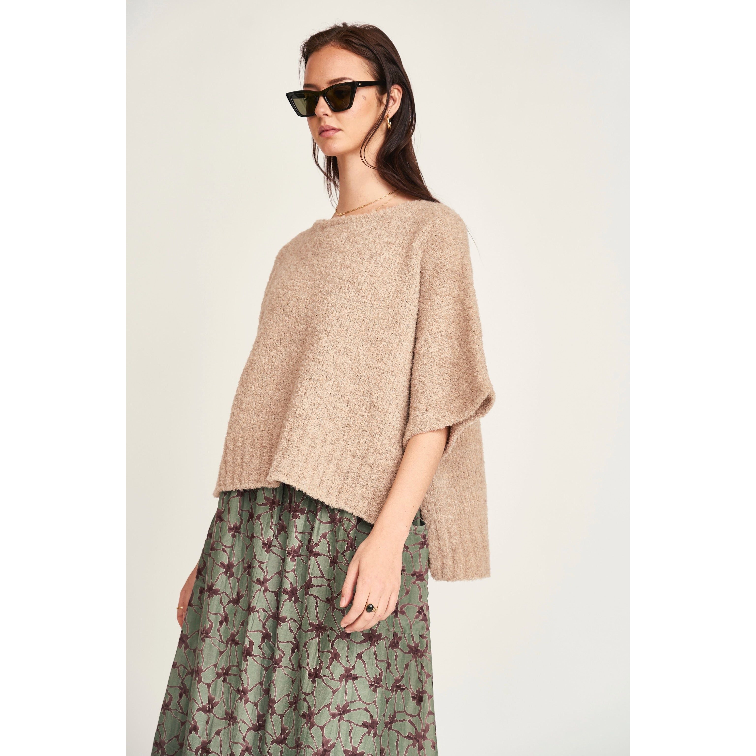 Fez Boucle Top in Graham Cracker