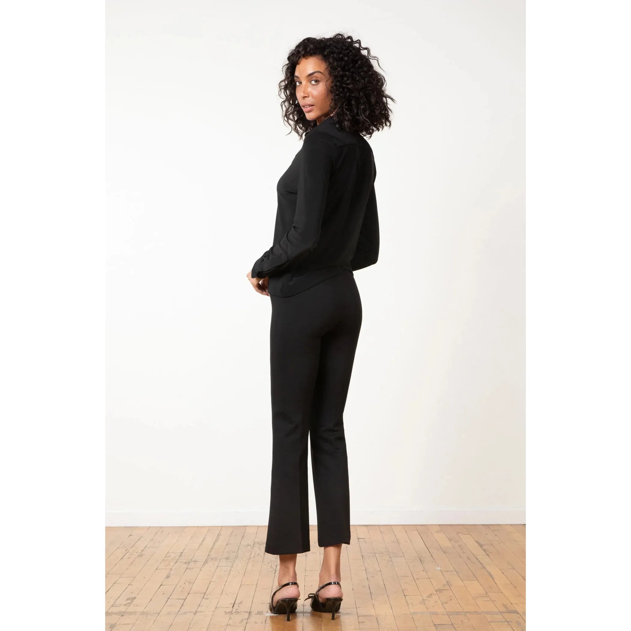 Black 4 Way Stretch Black