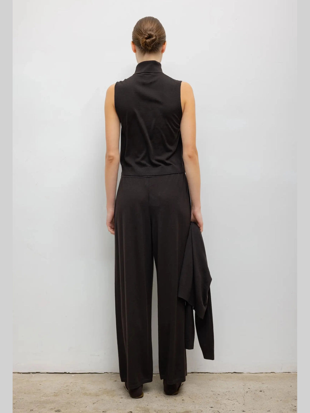 James Sleeveless Turtleneck LESET
