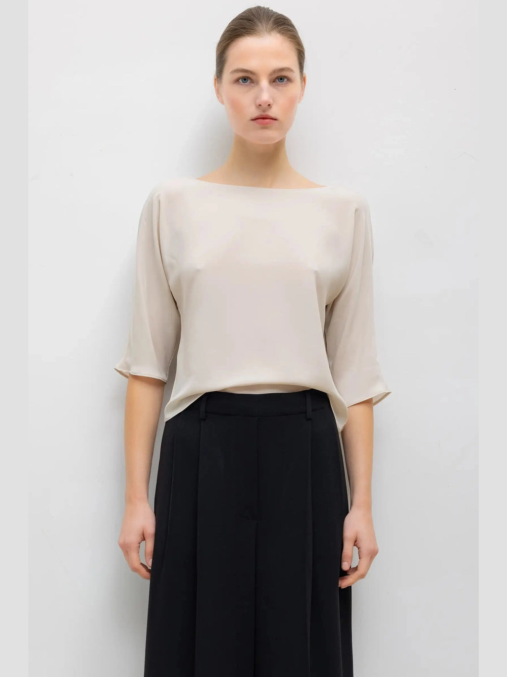 ARI SHORT SLEEVE DOLMAN TOP LESET
