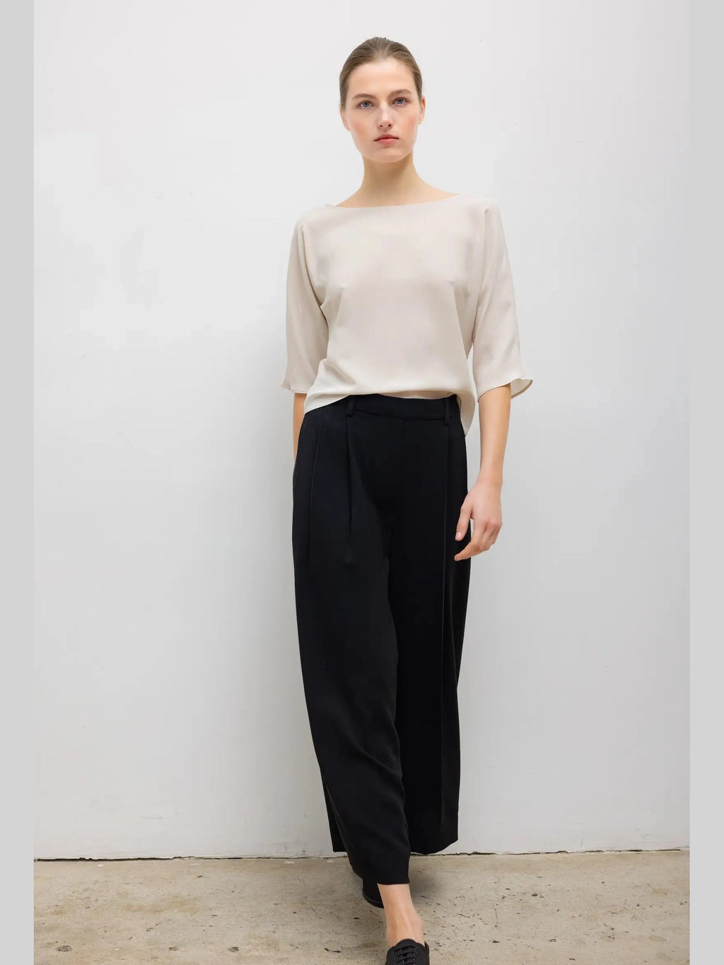 ARI SHORT SLEEVE DOLMAN TOP LESET