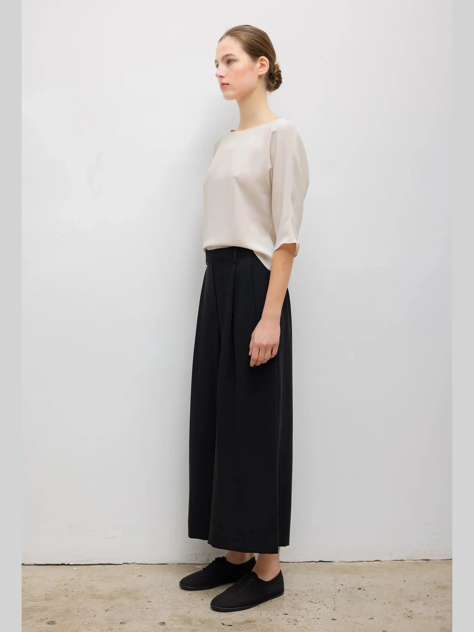 ARI SHORT SLEEVE DOLMAN TOP LESET