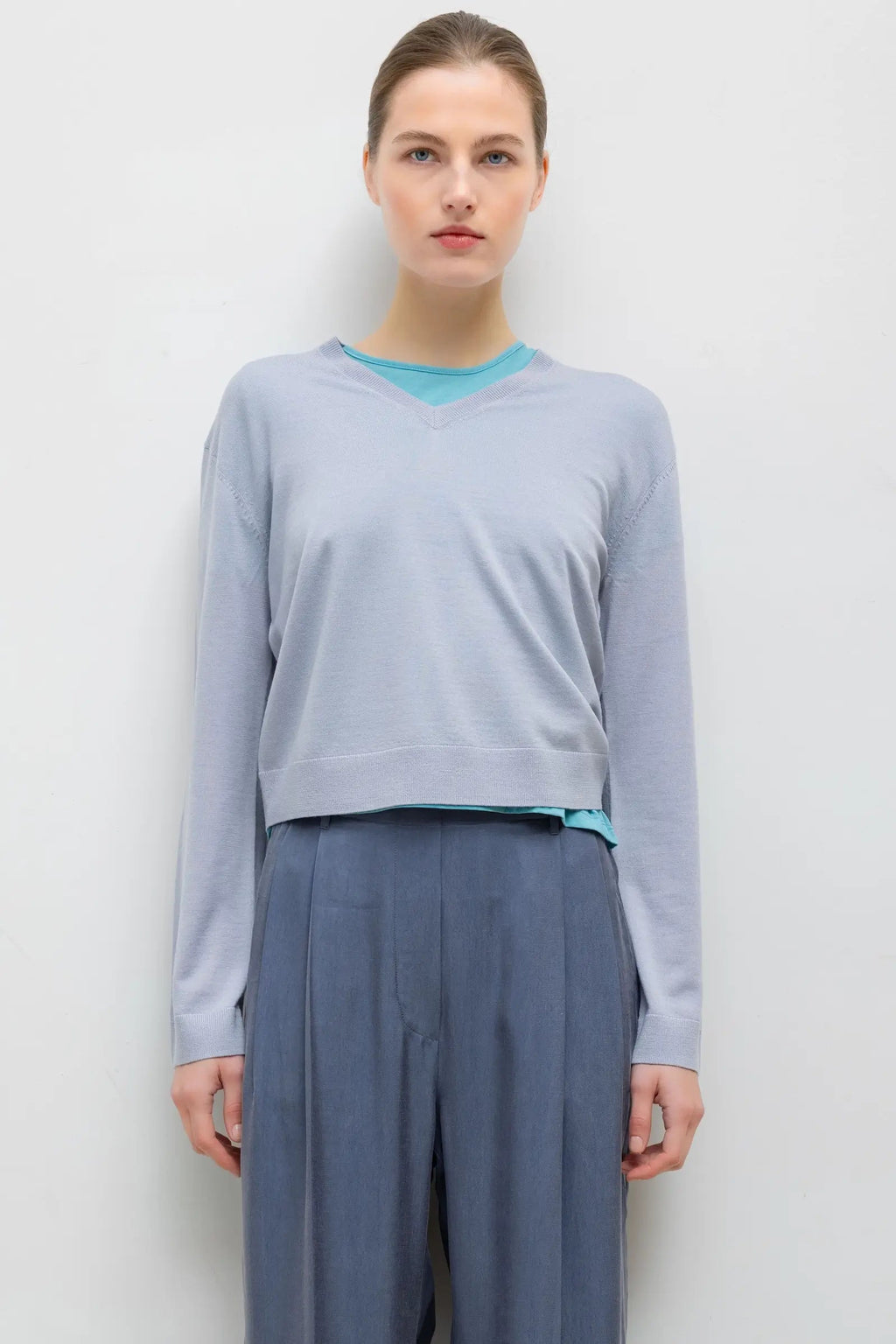 JAMES V NECK LESET
