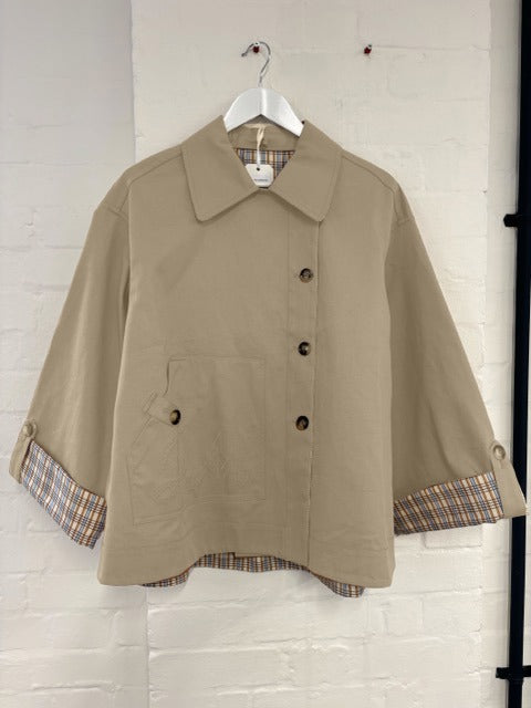 JERRY REVERSIBLE CROP TRENCH - GINGER CHECK Damson Madder