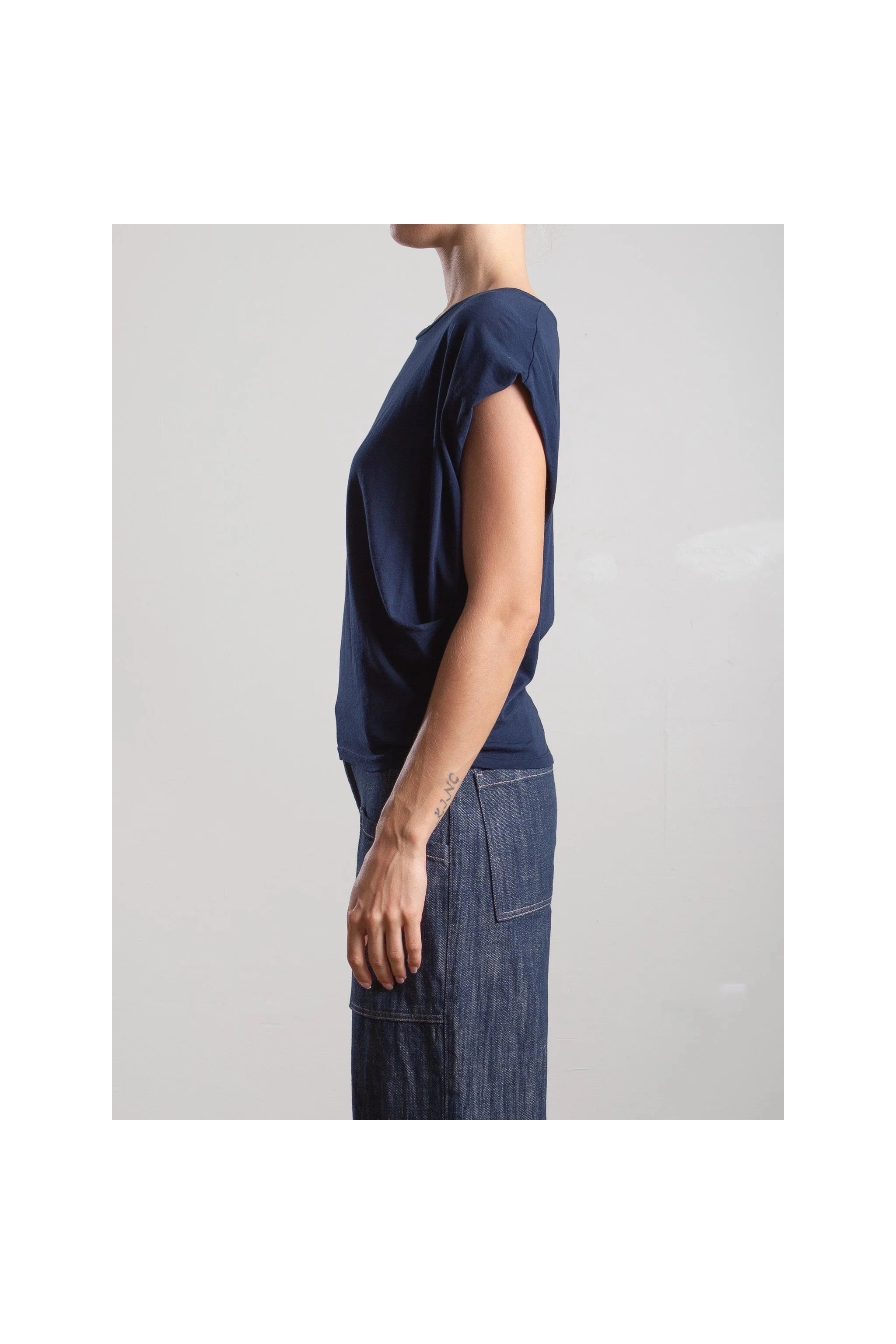 Terrance Tuck Tee in Tissue Jersey Pharaoh