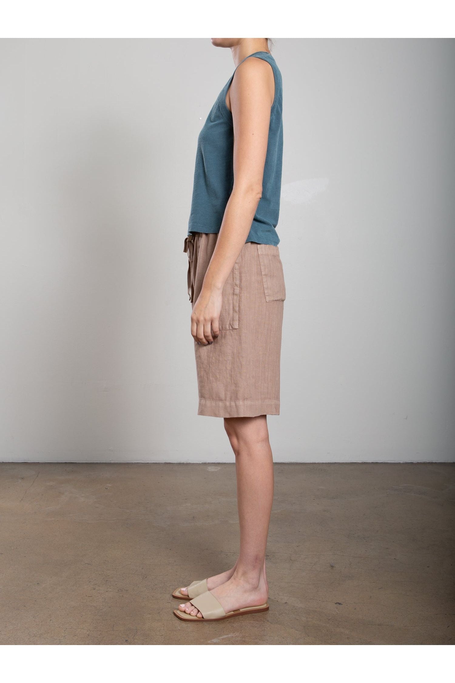 Jem Short in Heritage Linen Pharaoh