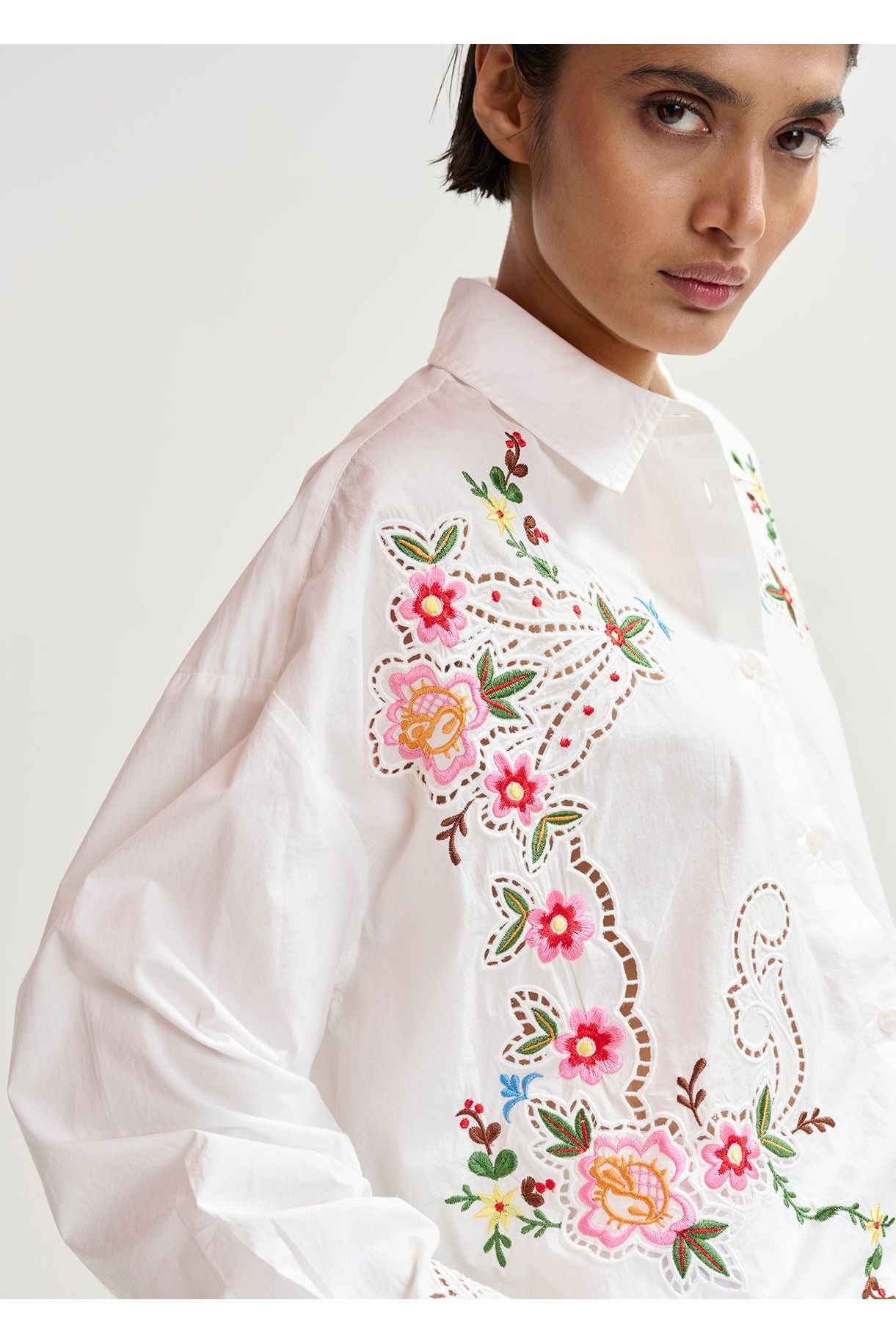 JAYME EMBROIDERED SHIRT ESSENTIEL ANTWERP