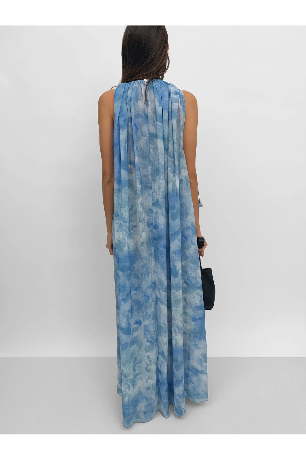 The Lobelia maxi halterneck dress in Clouds Rodebjer
