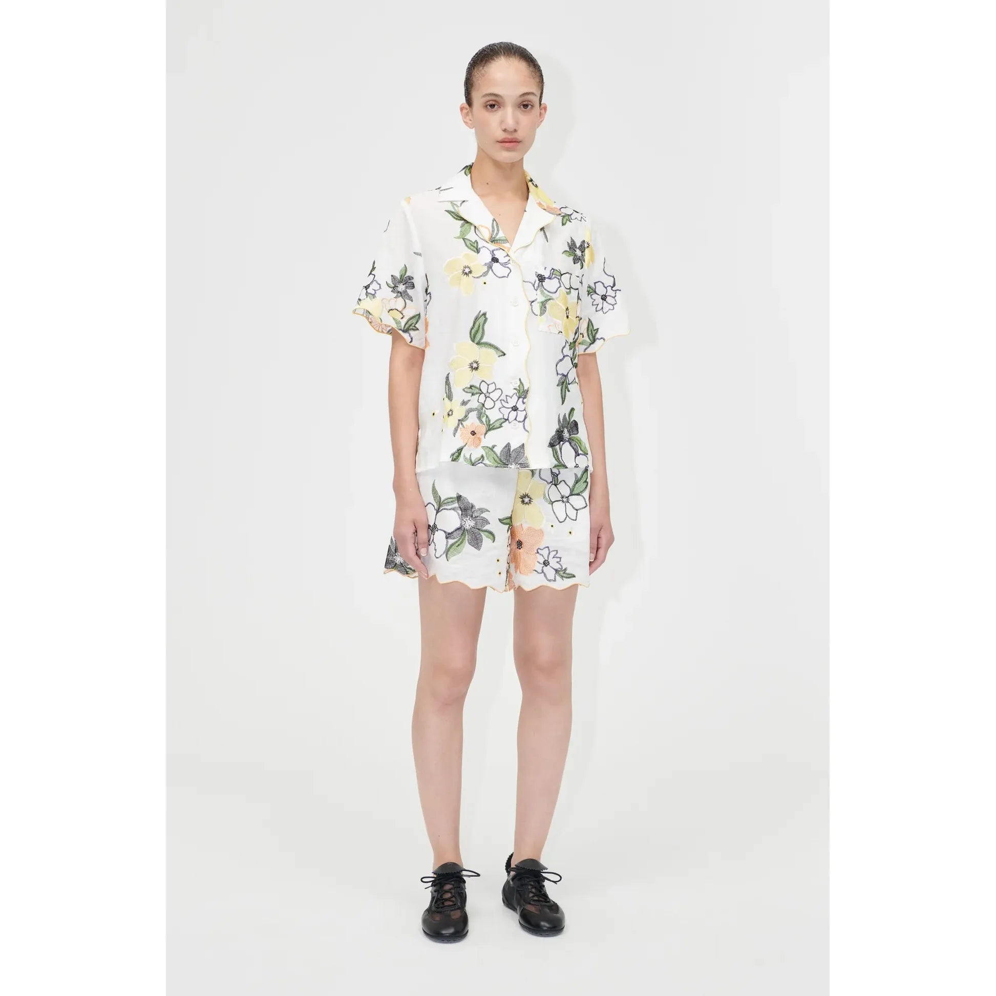 Beige Stine Goya Scalloped Elasticated Waistband Shorts - Wild Flowers Embroidery
