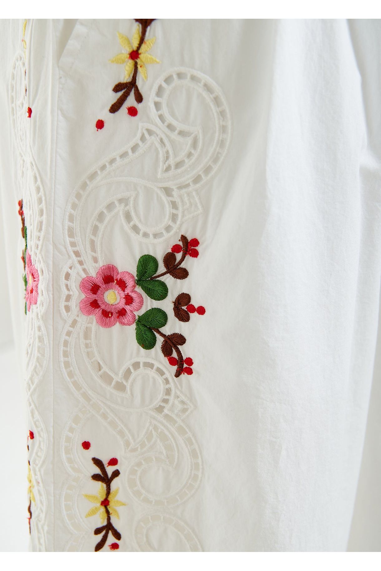 JANAI EMBROIDERED PANTS ESSENTIEL ANTWERP