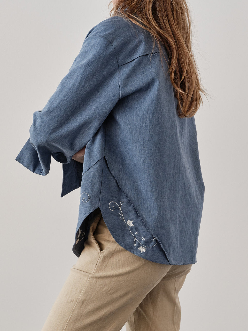 The NEW WEST Shirt, Embroidered Chambray | FALL'26 (2) CISSA