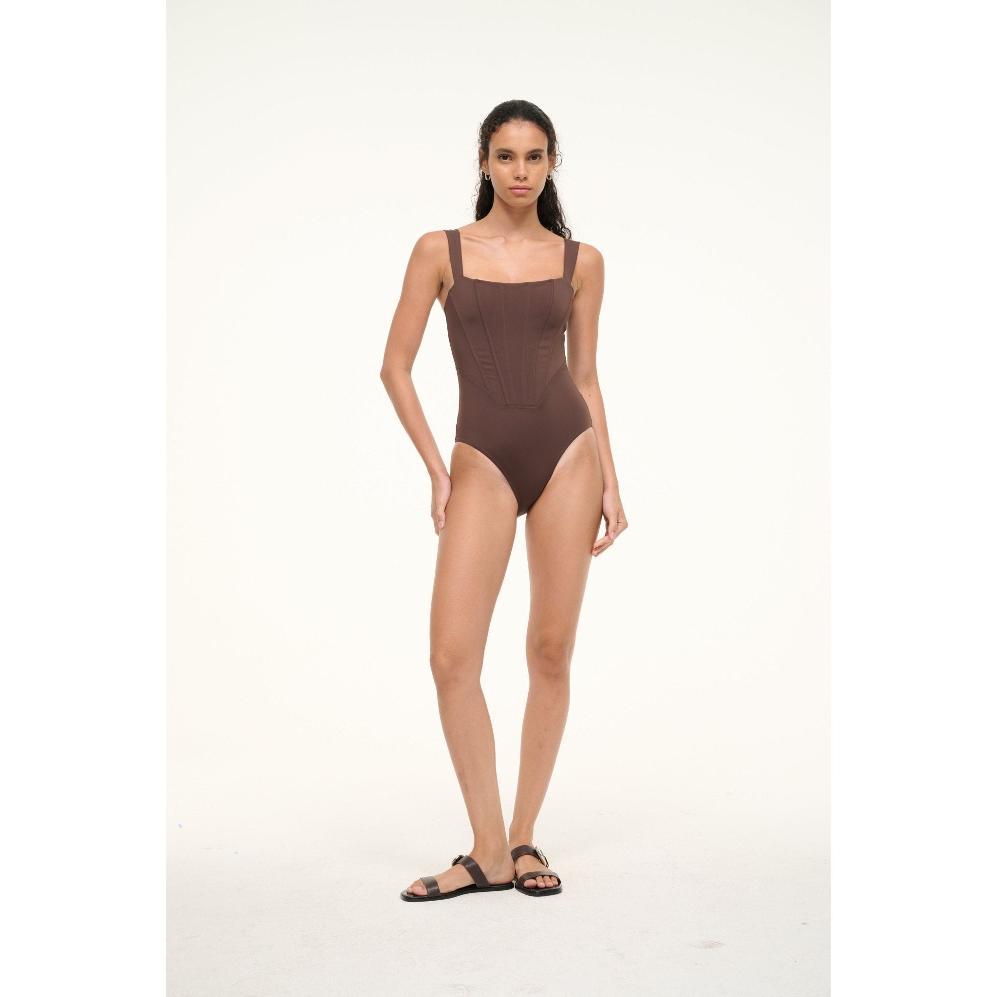 ADELAIDE ONE PIECE DARK CHOCOLATE - Primm'sADELAIDE ONE PIECE DARK CHOCOLATEStaud