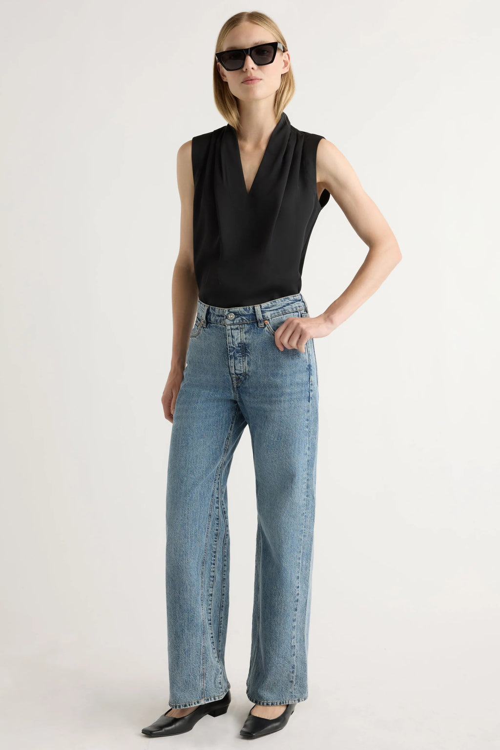 Jae V-Neck Sleeveless Blouse Modern Citizen