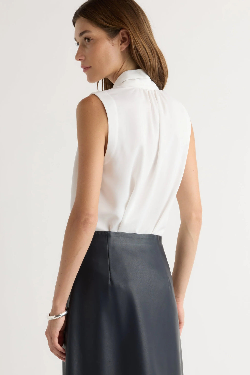 Jae V-Neck Sleeveless Blouse Modern Citizen