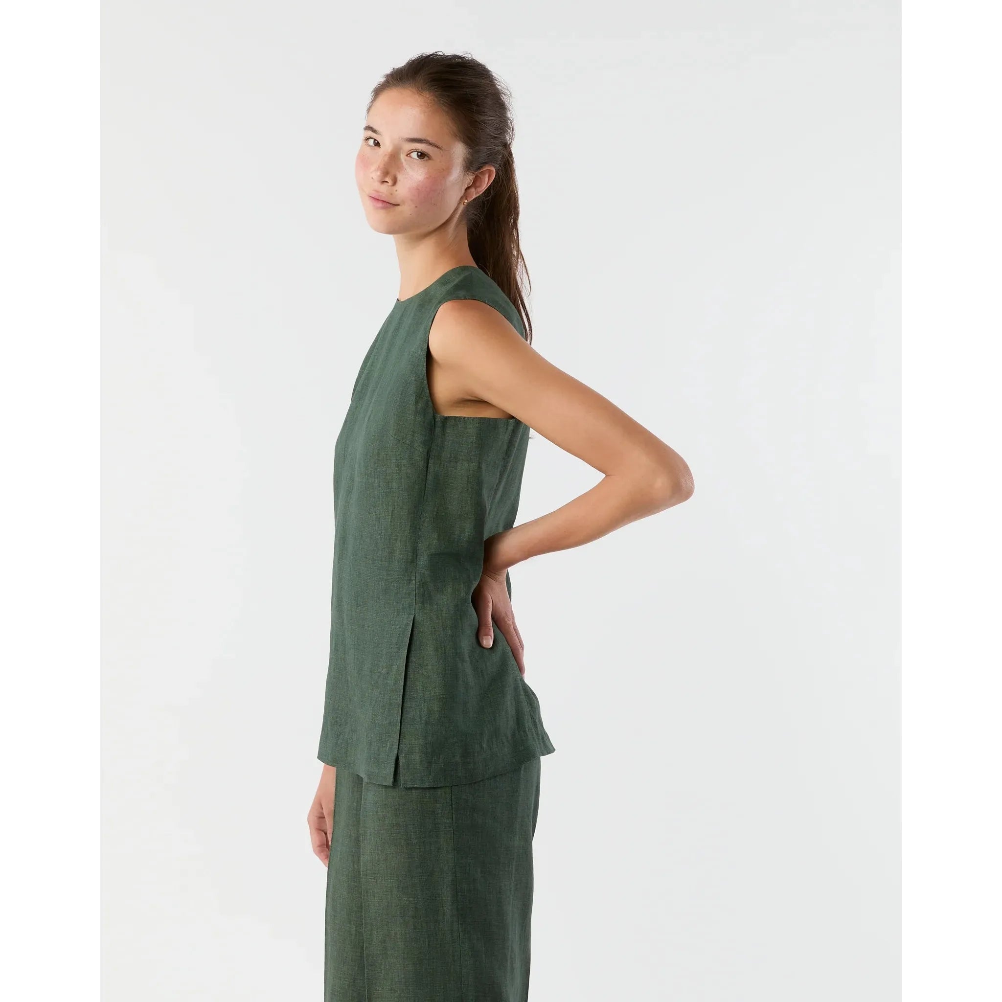 Jo Tunic Safari Green Sahara Linen - Primm'sJo Tunic Safari Green Sahara LinenMashburn