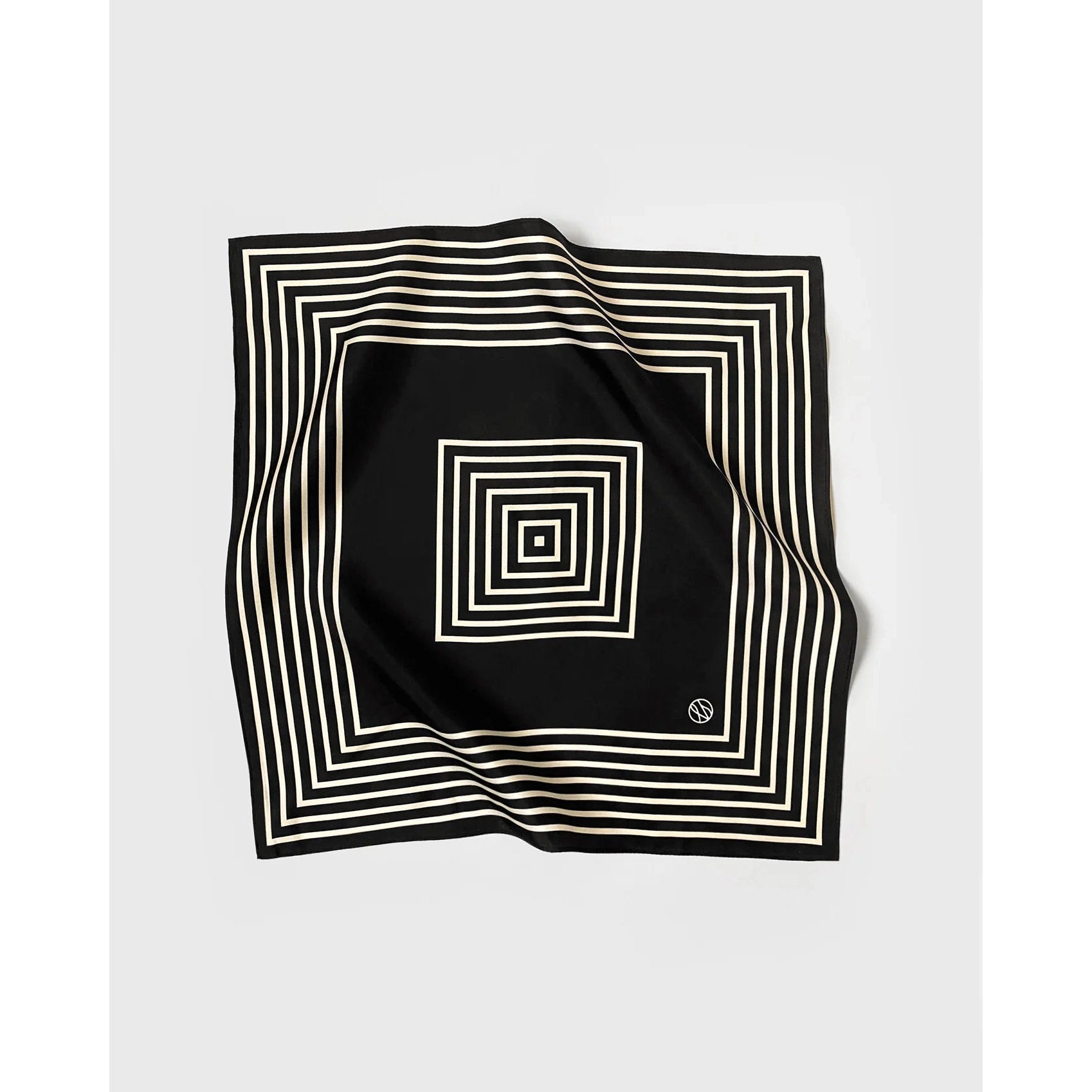 Lescarf NO. 16 | Black & Cream| 50 CM - Primm'sLescarf NO. 16 | Black & Cream| 50 CMLescarf