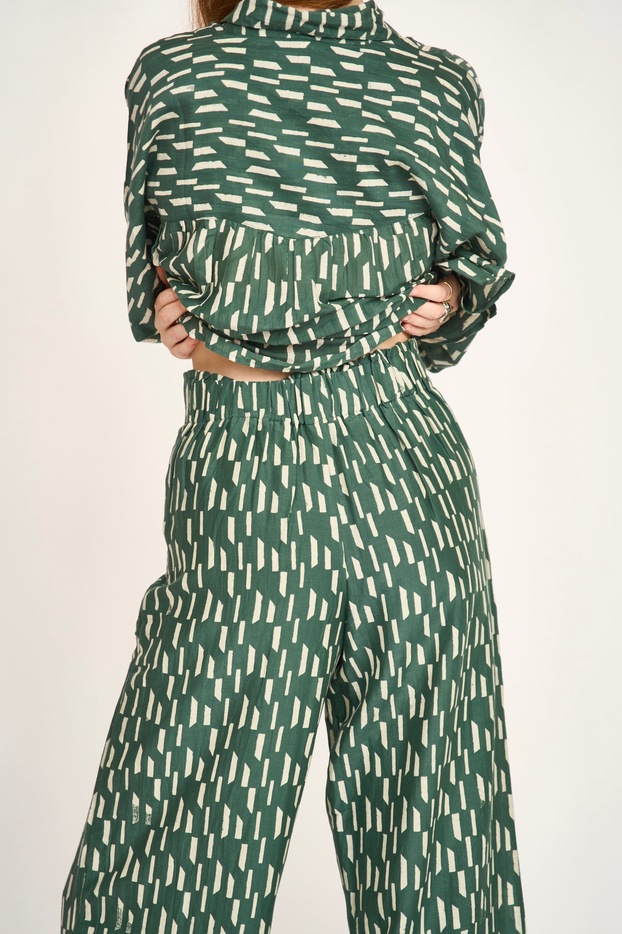 Tivot Pant in Verdure Rainfall MIRTH