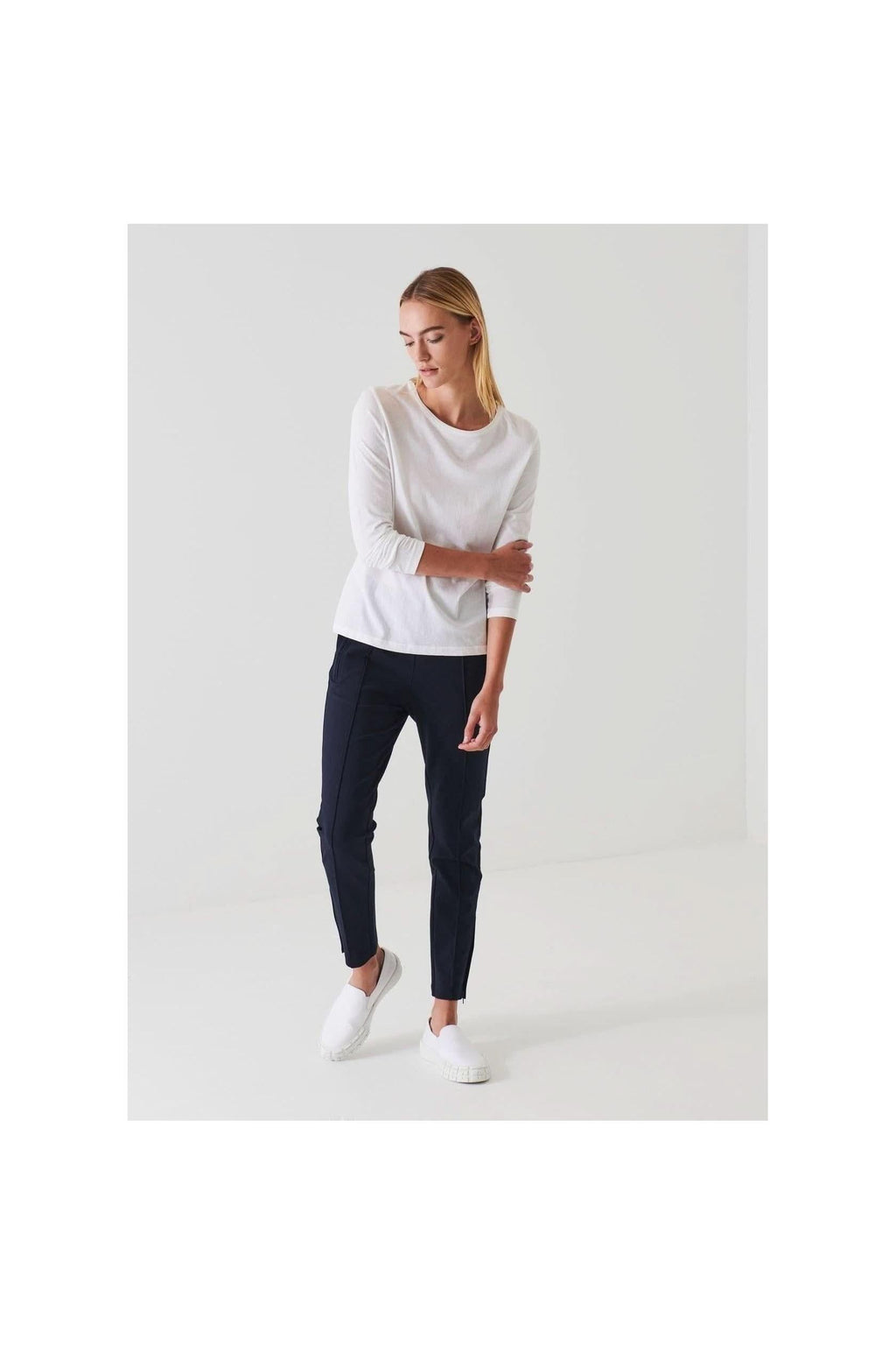 Long Sleeve Iconic Boyfriend Crew White - Primm'sLong Sleeve Iconic Boyfriend Crew WhitePatrick Assaraf