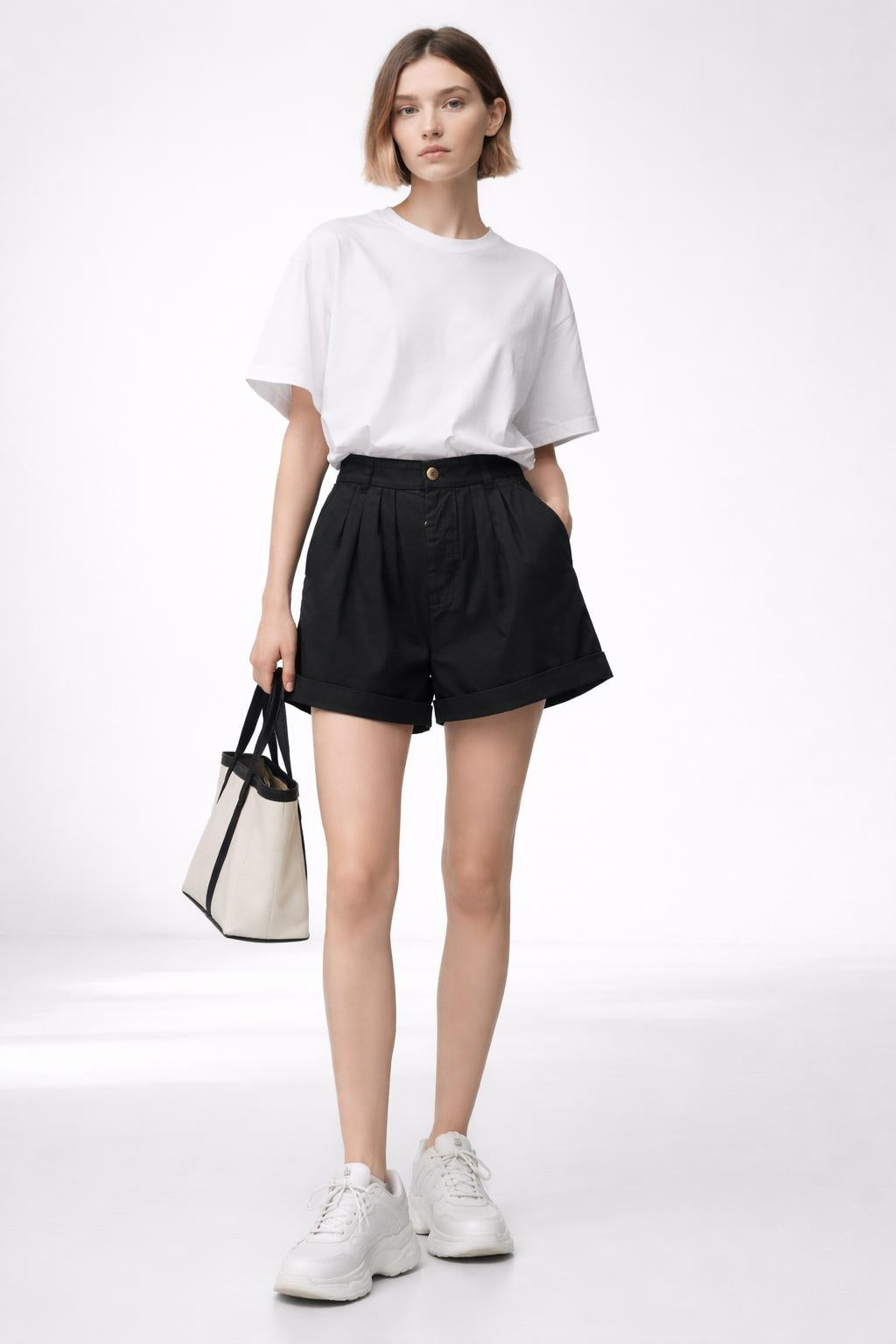 Paige Short Dôen