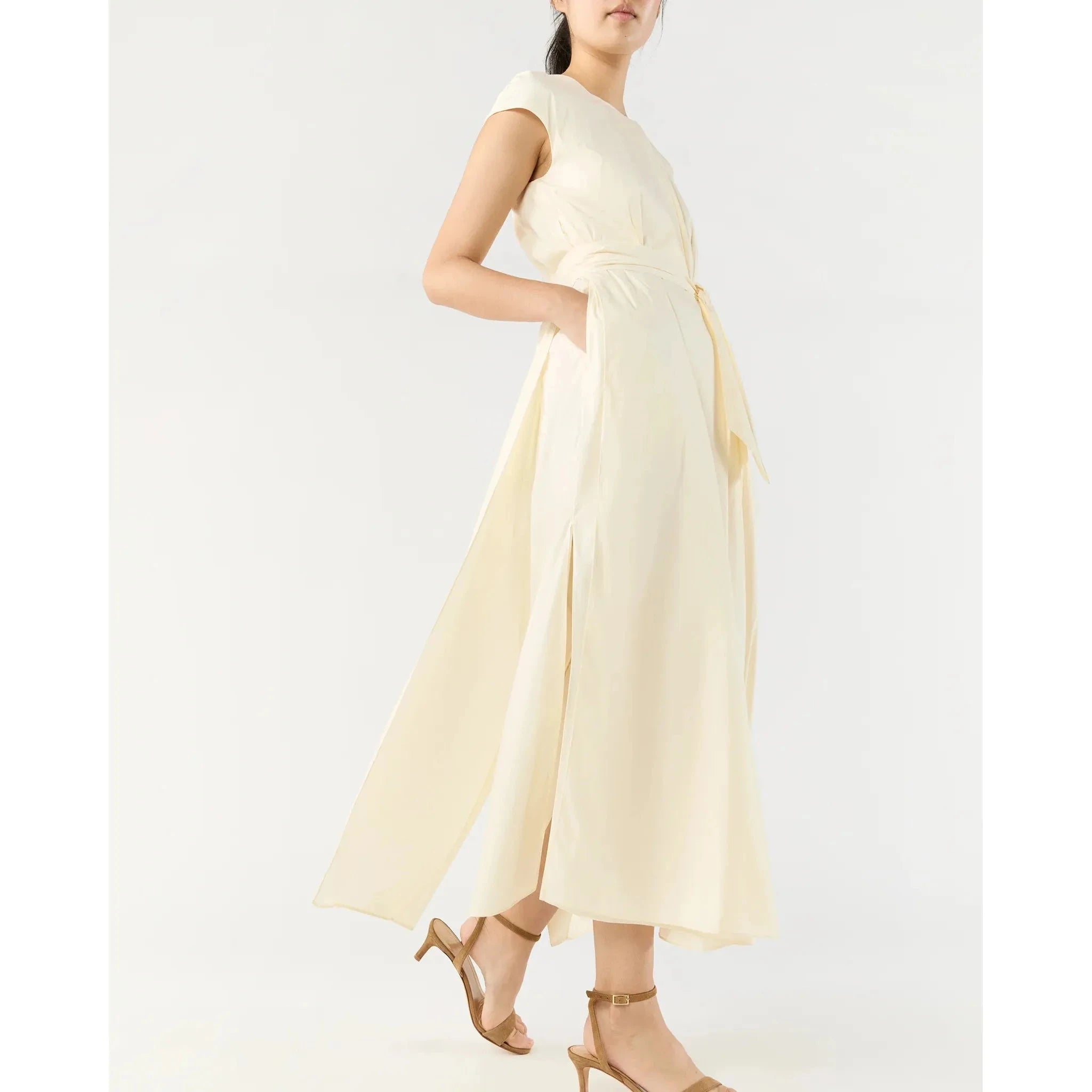 Scarlett Dress Natural Paperweight Stretch Cotton - Primm'sScarlett Dress Natural Paperweight Stretch CottonMashburn