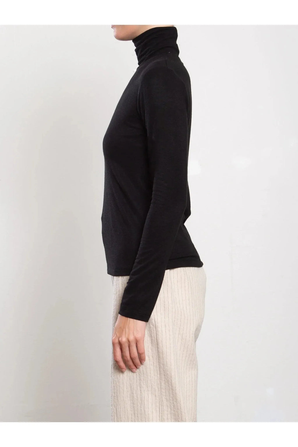 Shiloh Turtleneck in Cashmere Jersey - Primm'sShiloh Turtleneck in Cashmere JerseyPharaoh