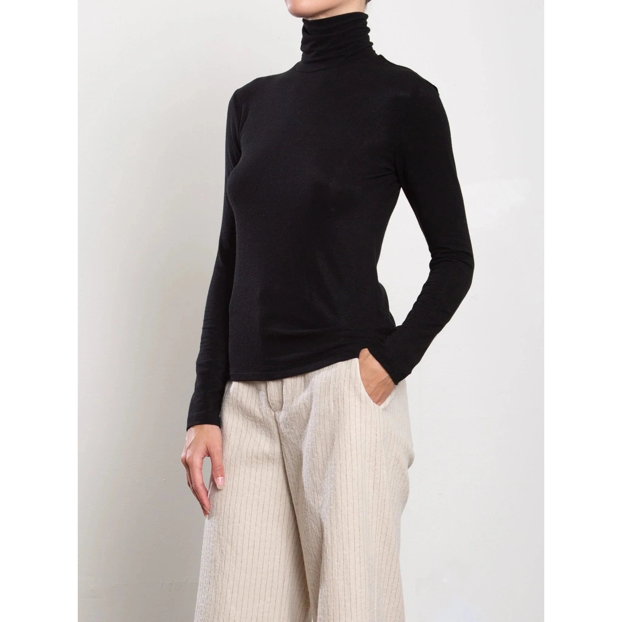 Shiloh Turtleneck in Cashmere Jersey - Primm'sShiloh Turtleneck in Cashmere JerseyPharaoh
