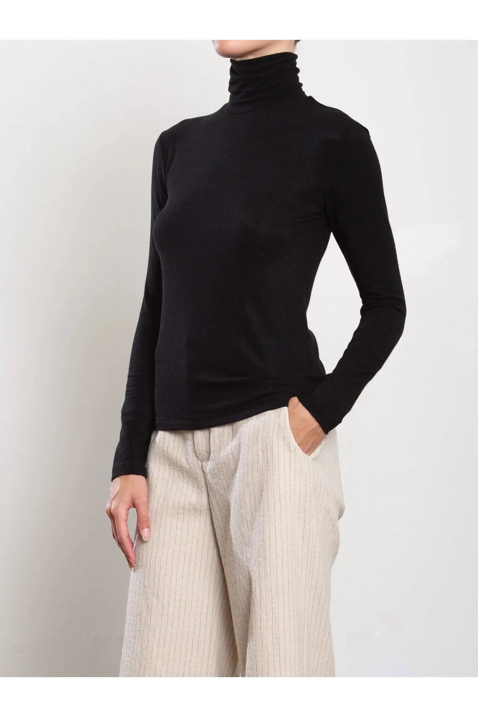 Shiloh Turtleneck in Cashmere Jersey - Primm'sShiloh Turtleneck in Cashmere JerseyPharaoh