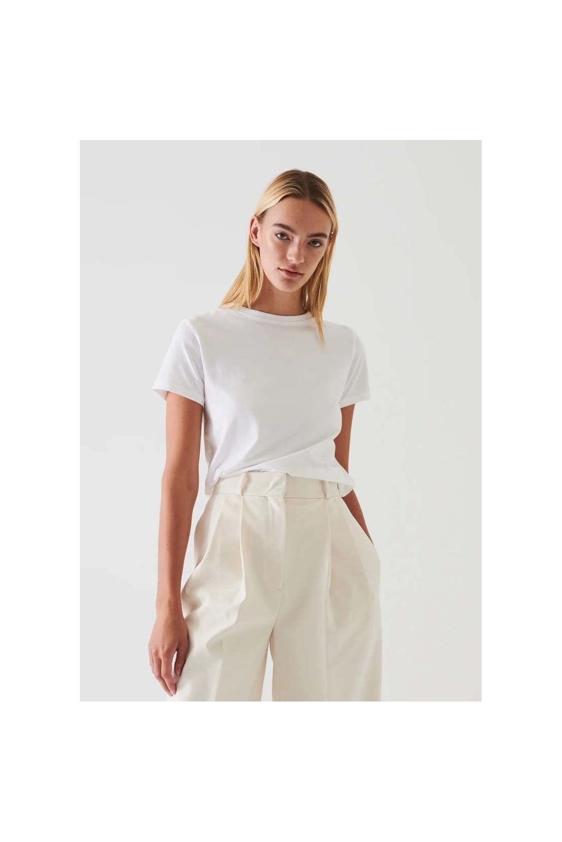 SS Iconic Fitted Crew White - Primm'sSS Iconic Fitted Crew WhitePatrick Assaraf